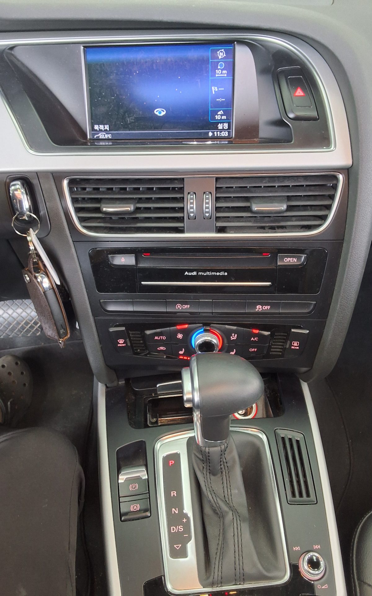 أودي A4 2015 - صورة 16