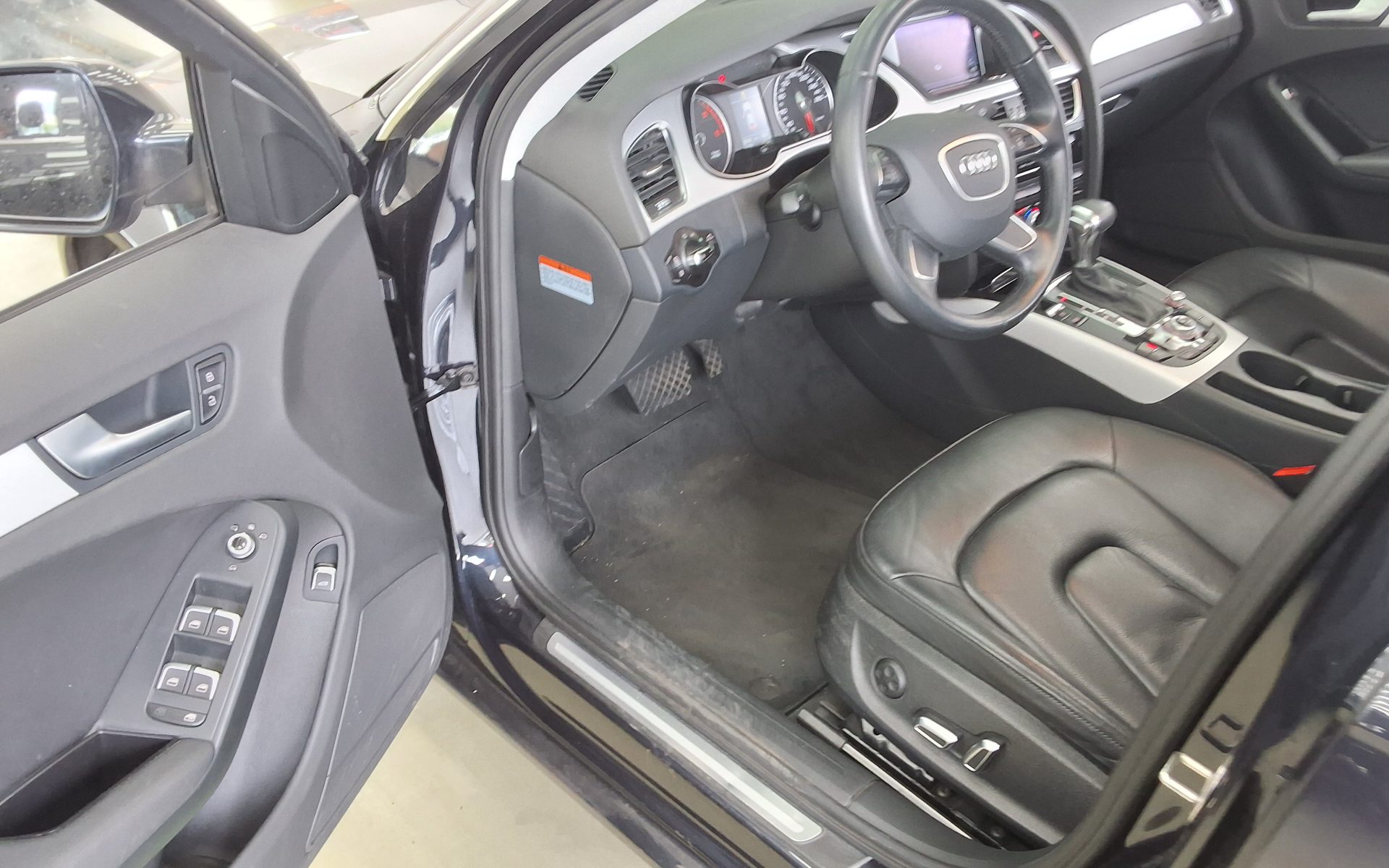 أودي A4 2015 - صورة 9