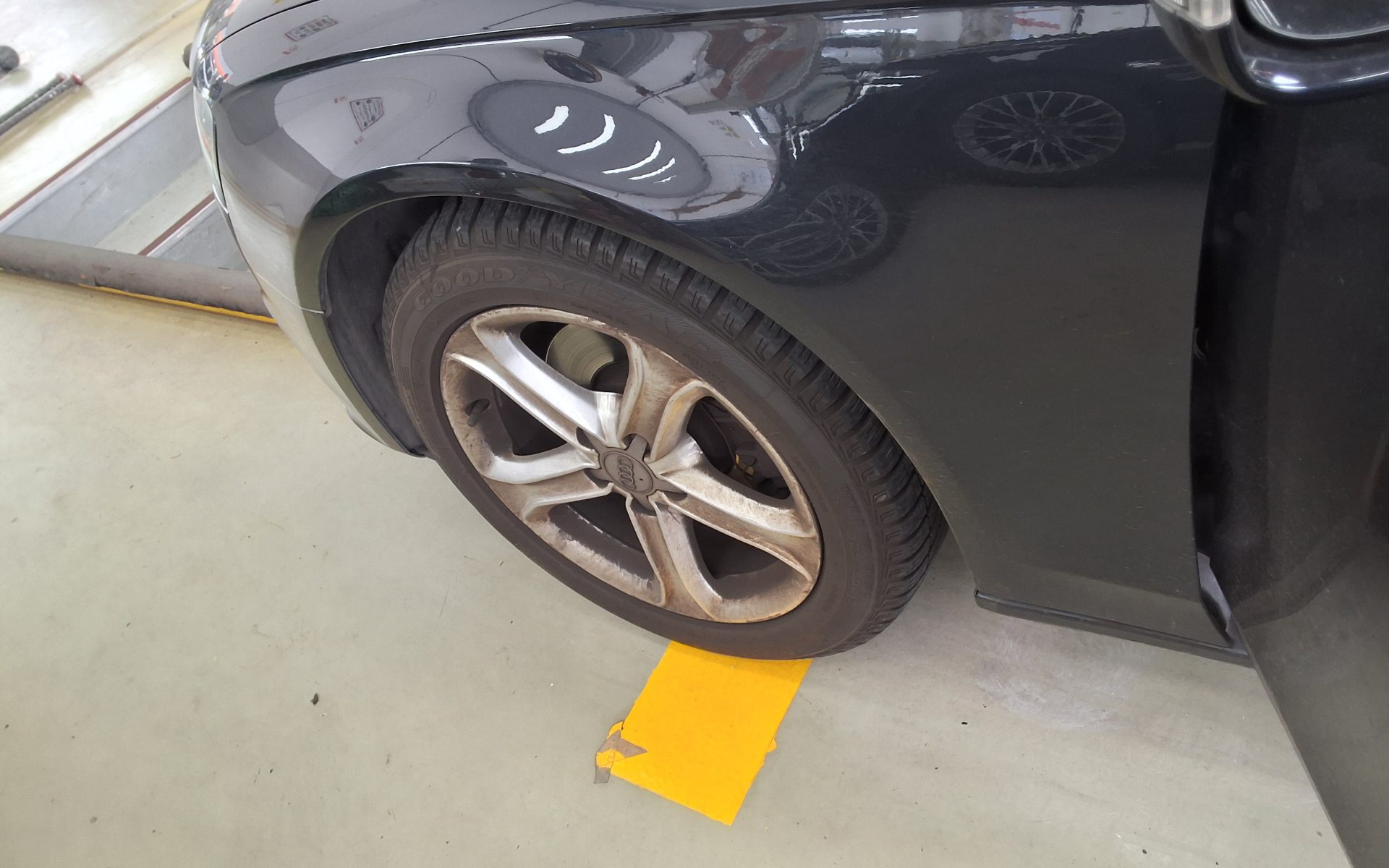 أودي A4 2015 - صورة 21