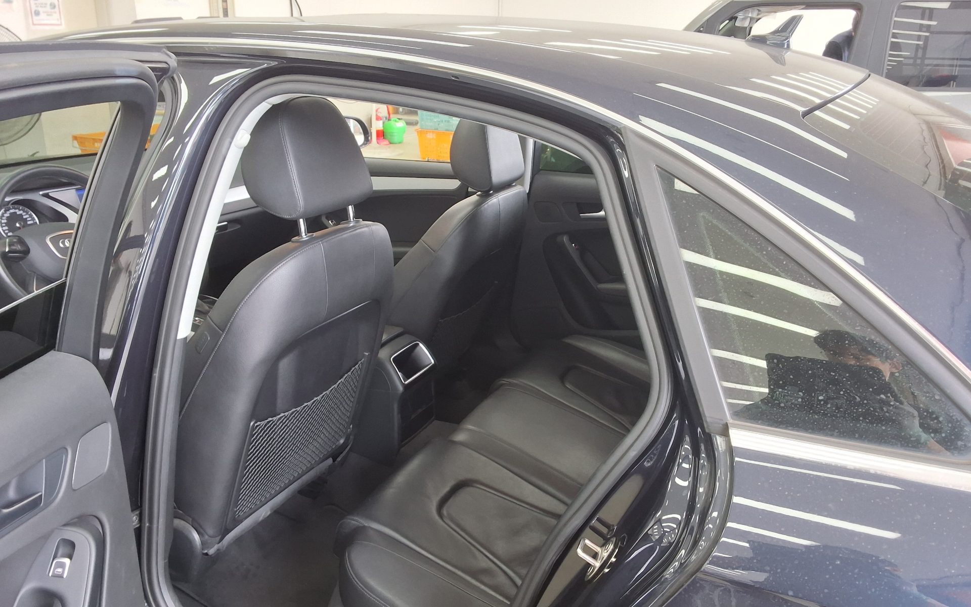 أودي A4 2015 - صورة 11