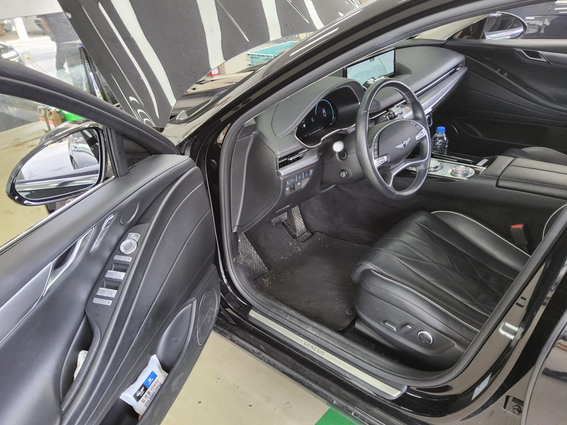 Hyundai Genesis 2023 - Image 9