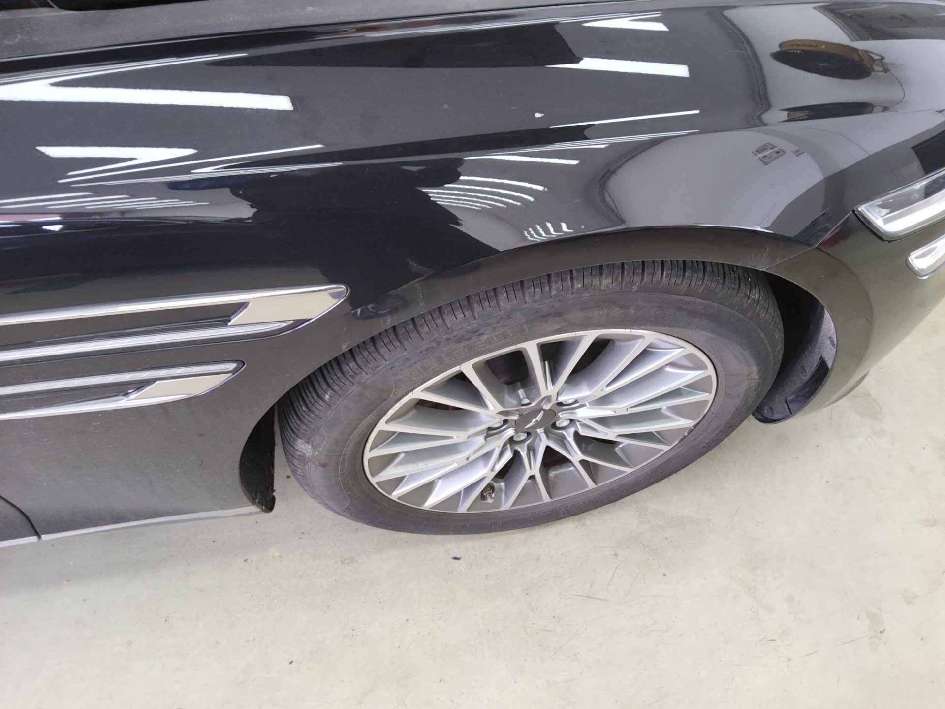 Hyundai Genesis 2023 - Image 20