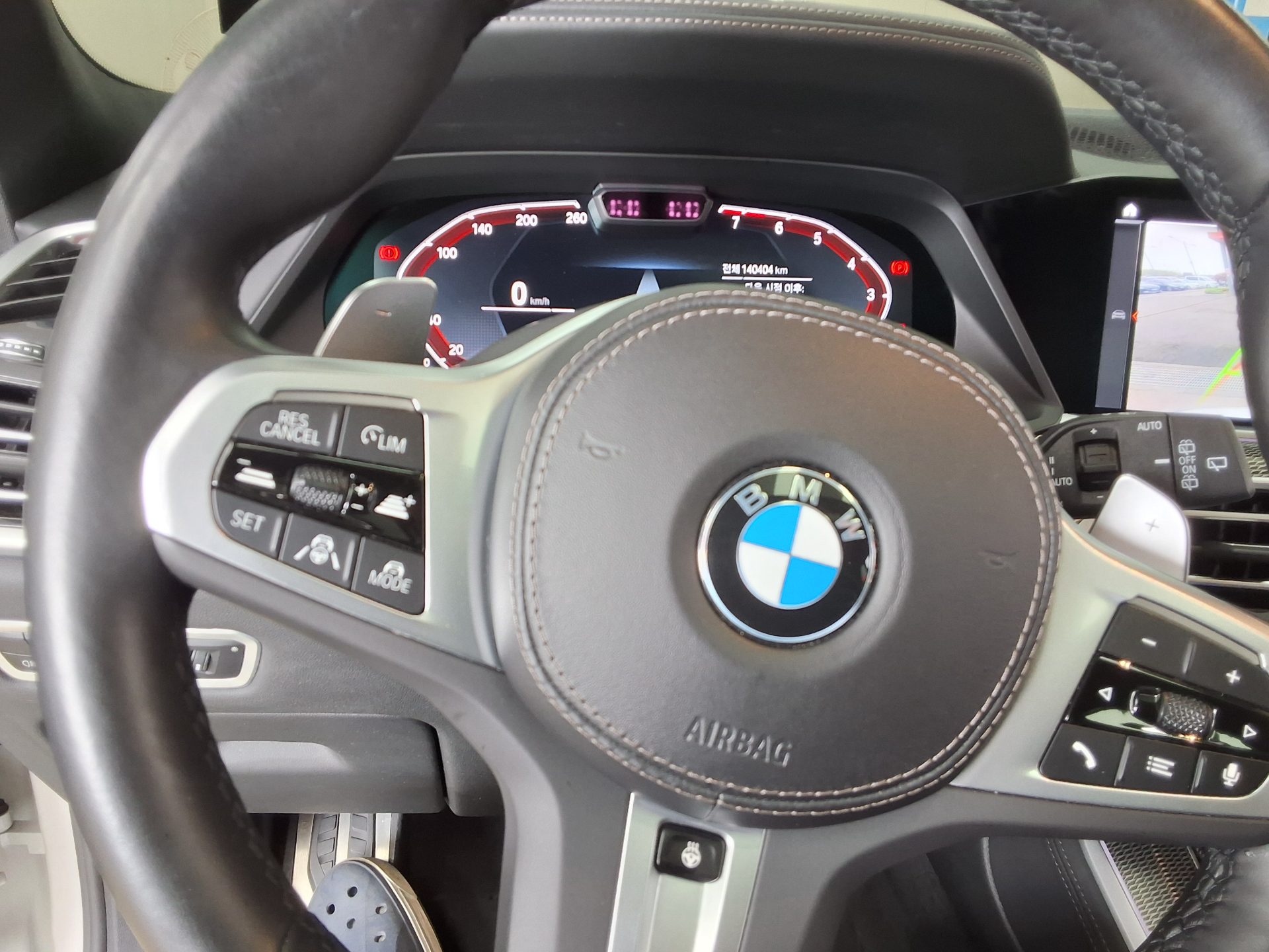 بي إم دبليو X5 2023 - صورة 18