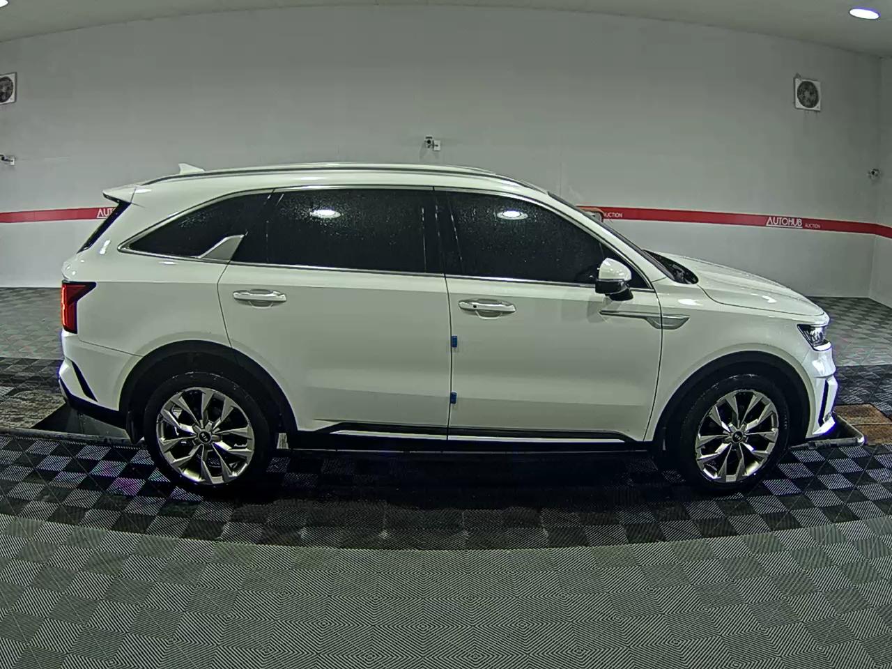 كيا أخرى 2021 - صورة 3