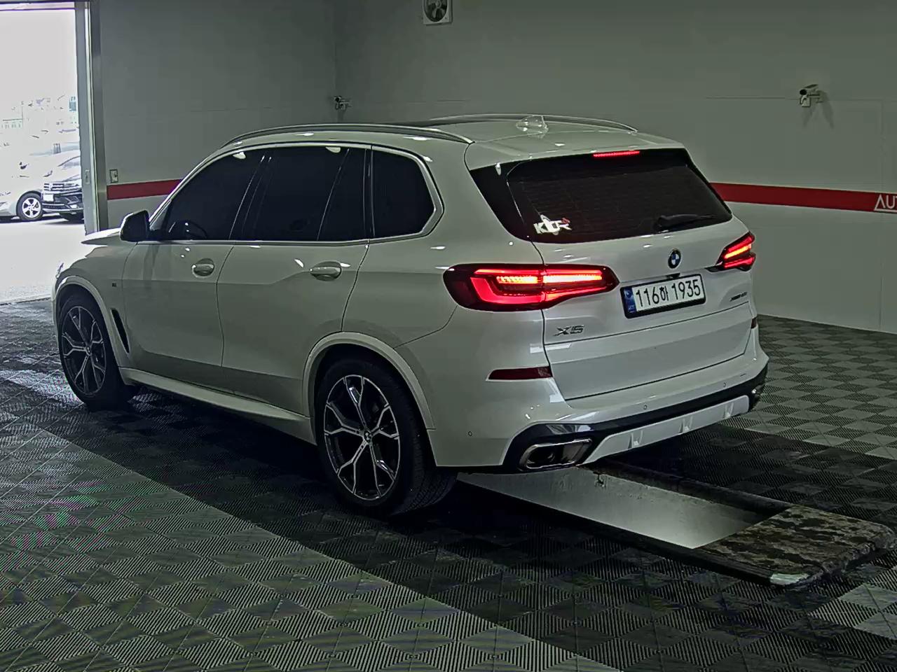بي إم دبليو X5 2023 - صورة 5