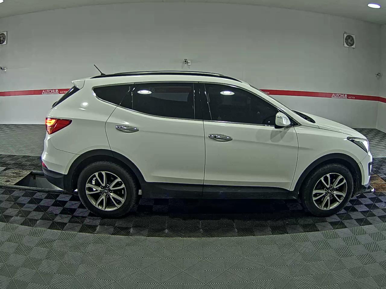 Hyundai Santa Fe 2013 - Image 3