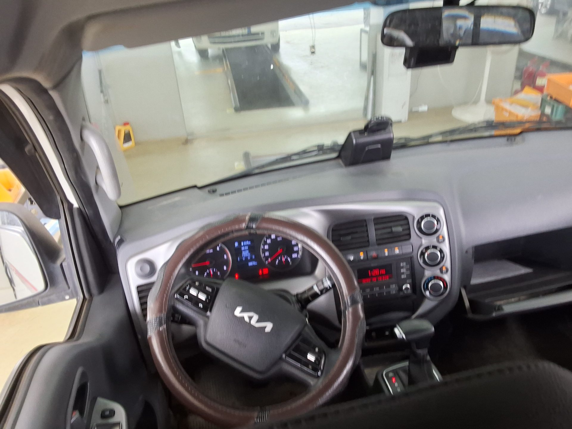 كرايسلر شحن 2022 - صورة 10