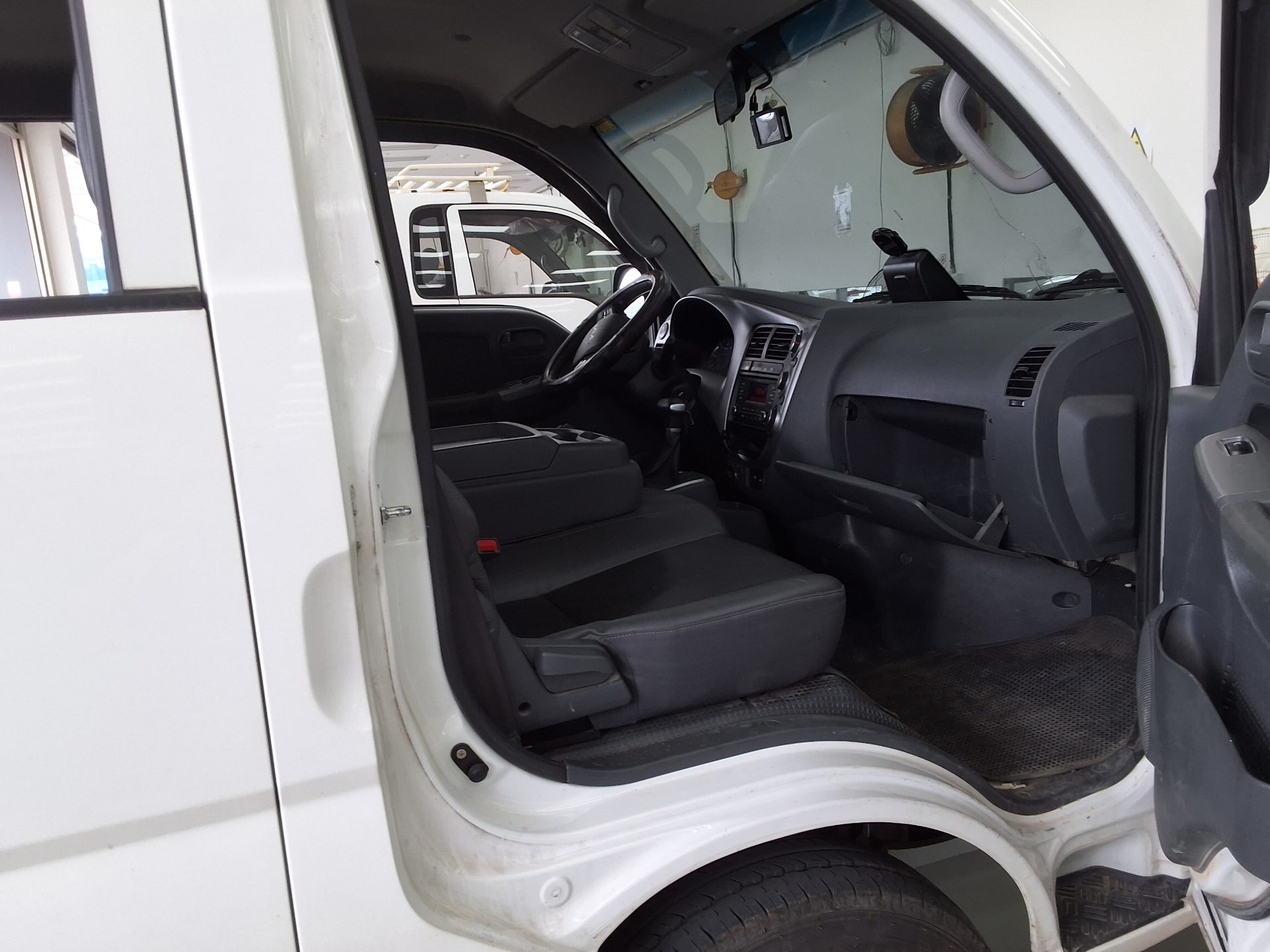 كرايسلر شحن 2022 - صورة 13