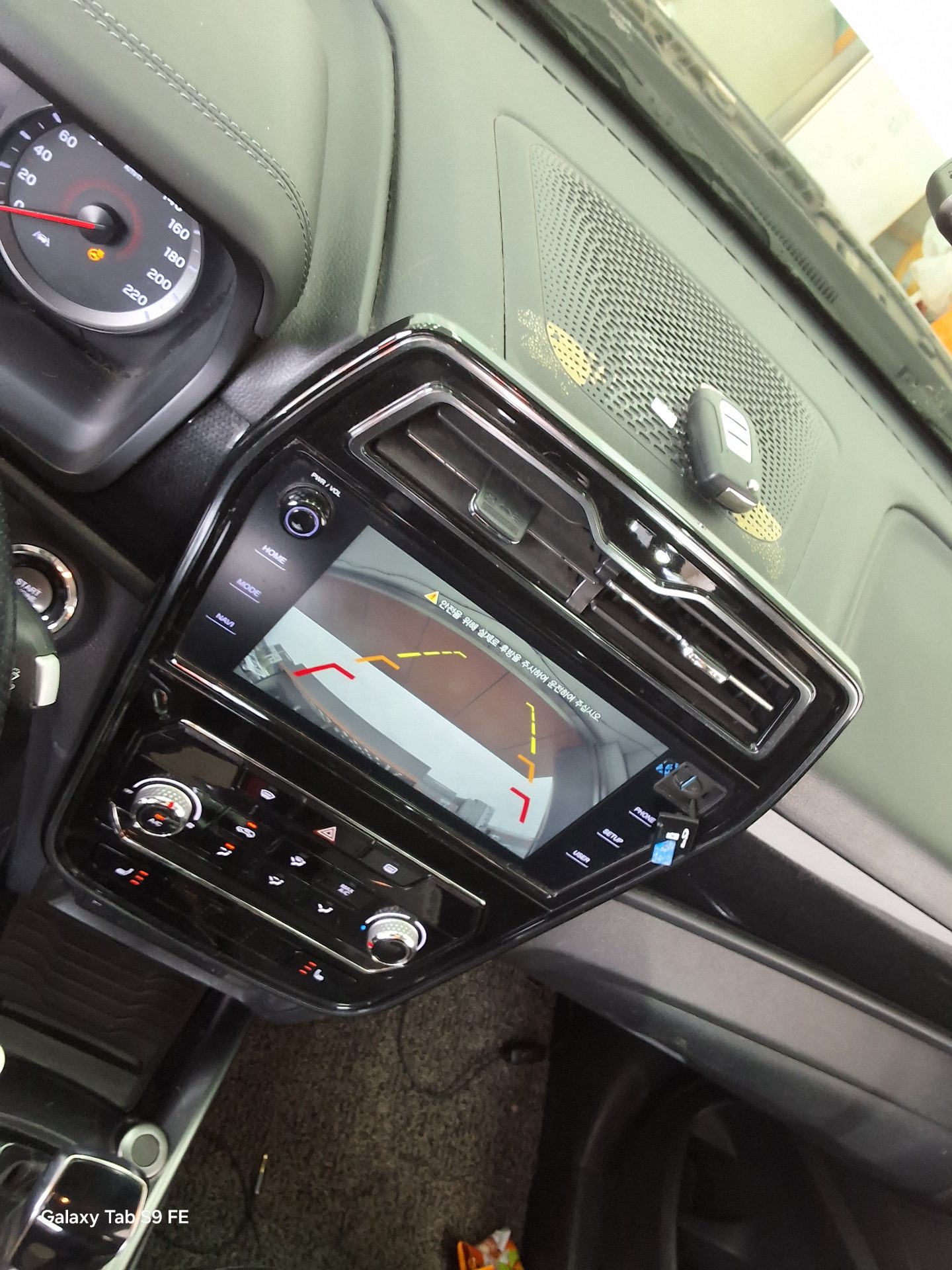 KG Mobility Tivoli 2021 - Image 18