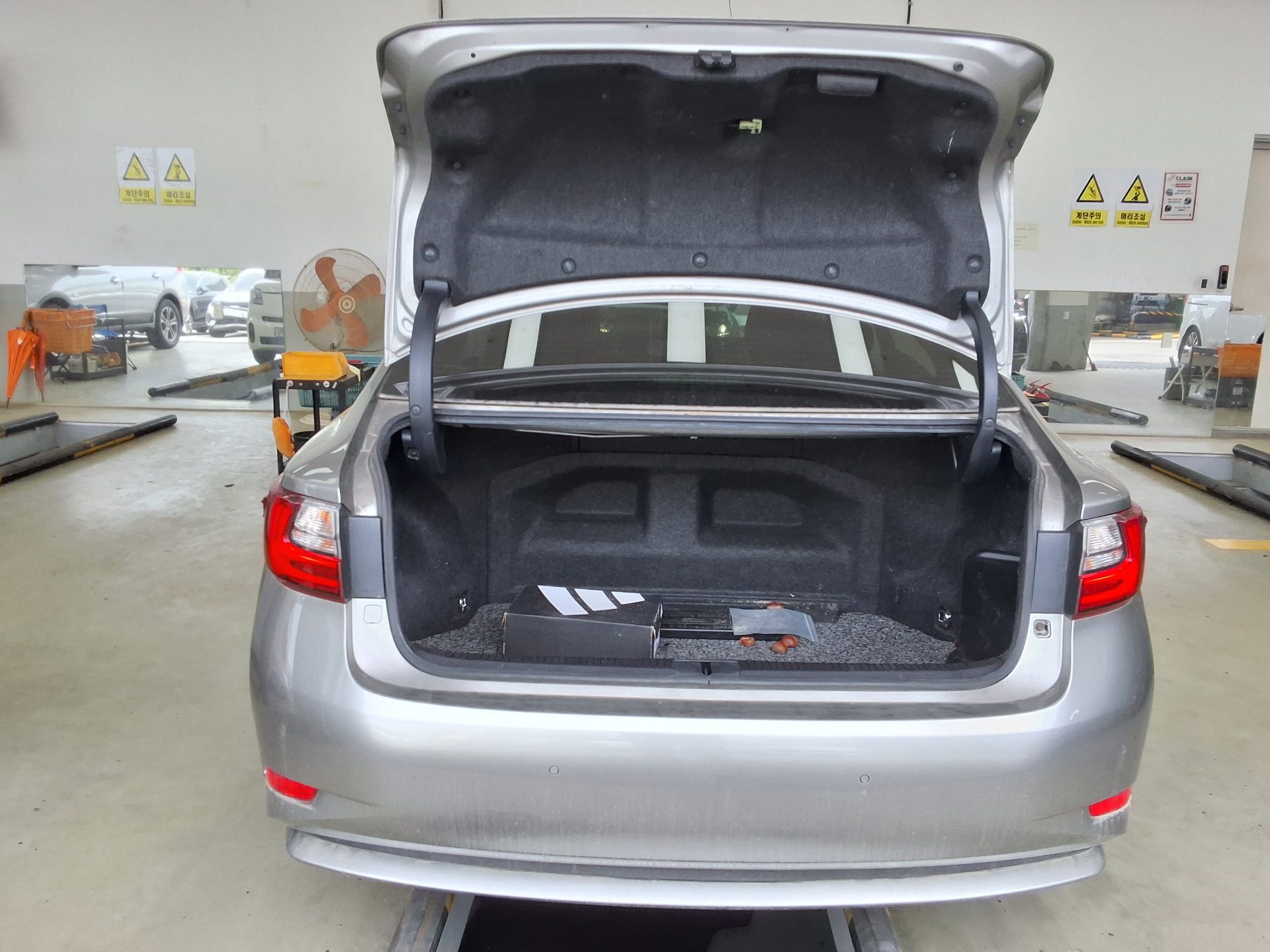 Lexus ES - 14