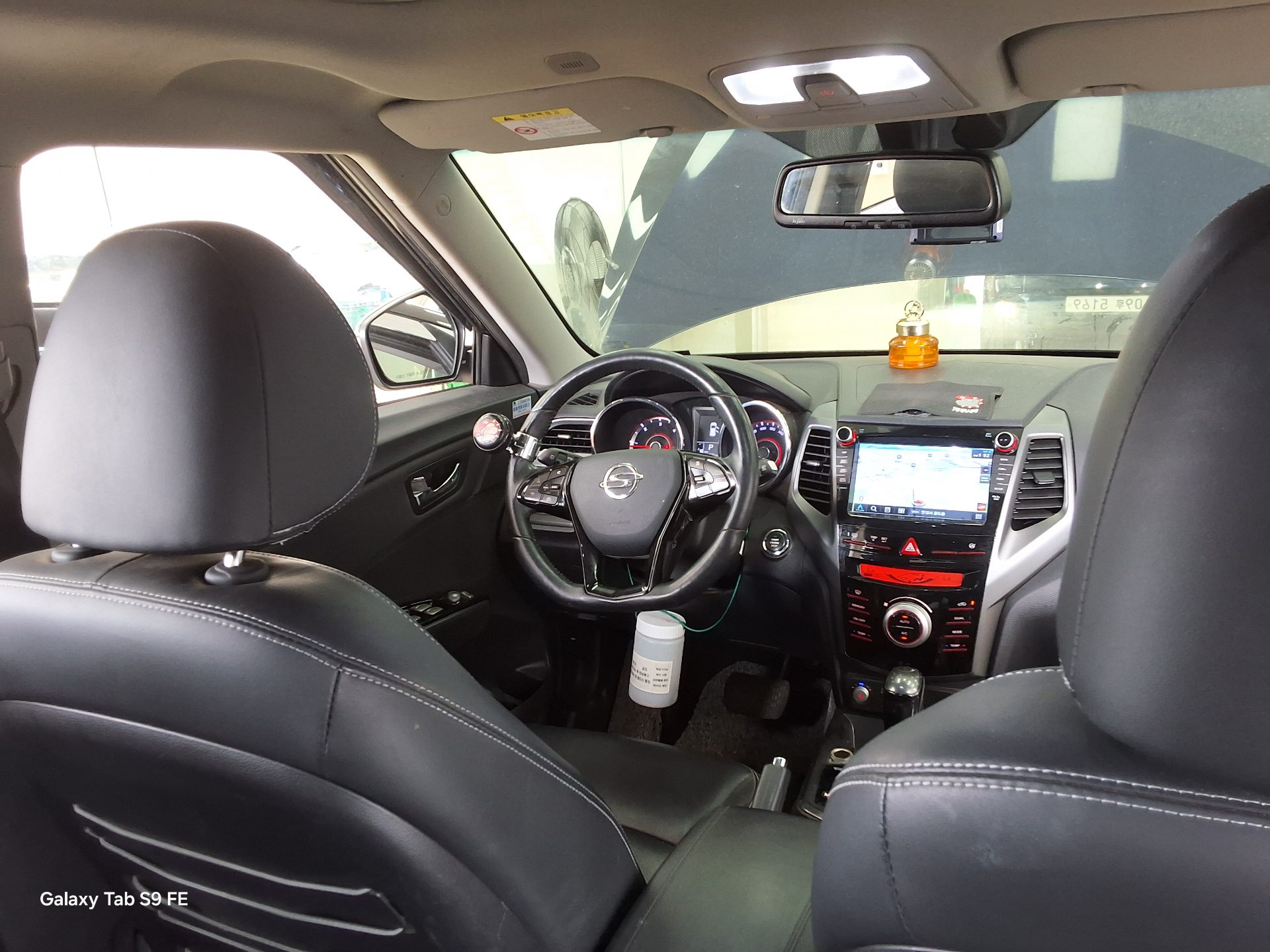 KG Mobility Tivoli 2017 - Image 10