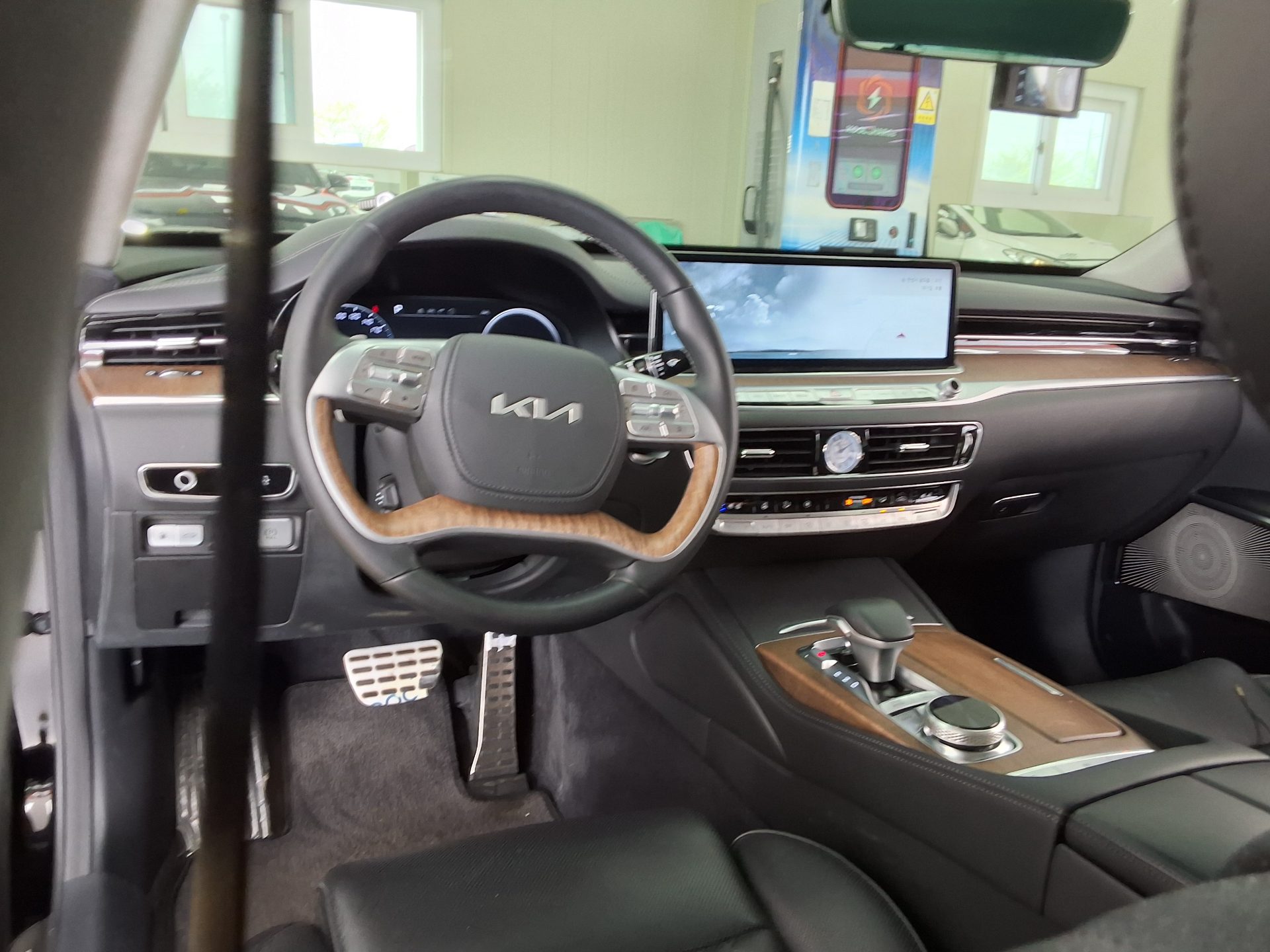 Kia Other 2023 - Image 10