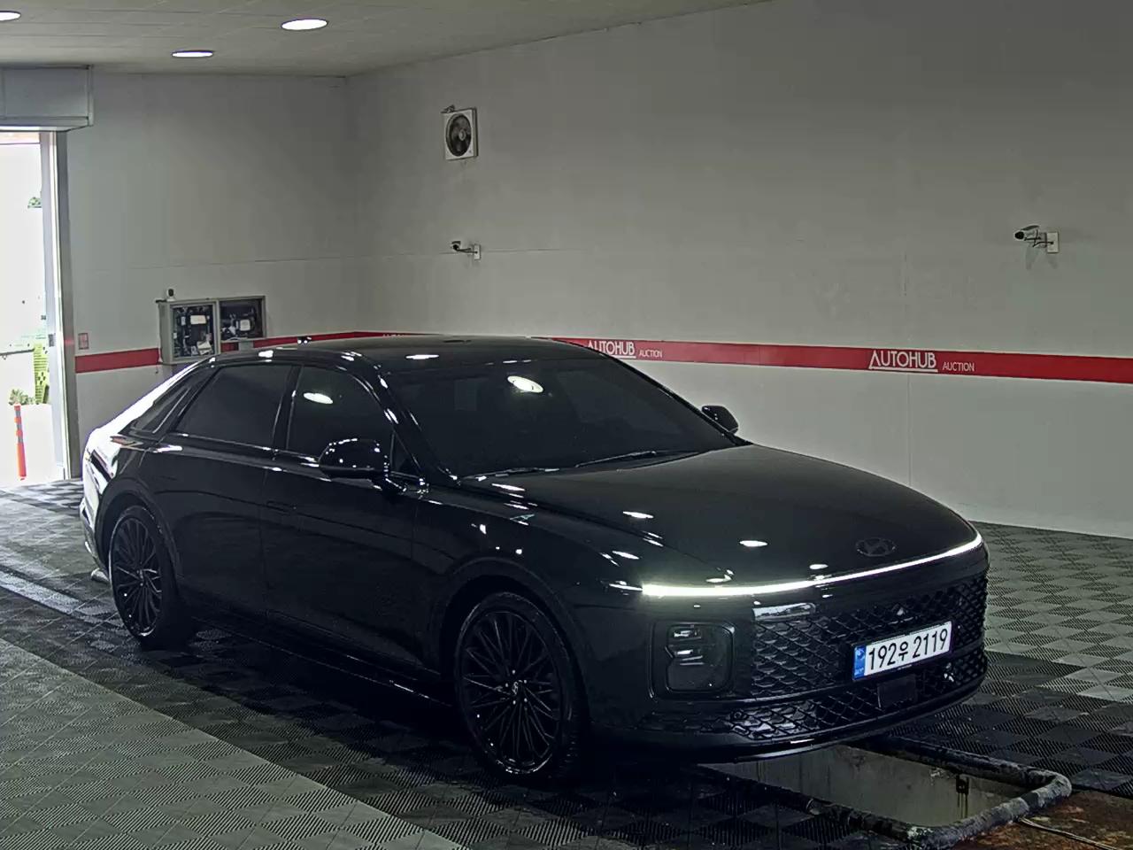 Hyundai Grandeur 2025 - Image 2