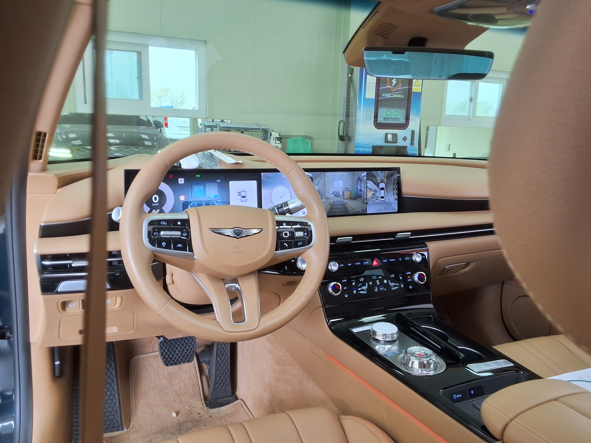 2025 - genesis g80