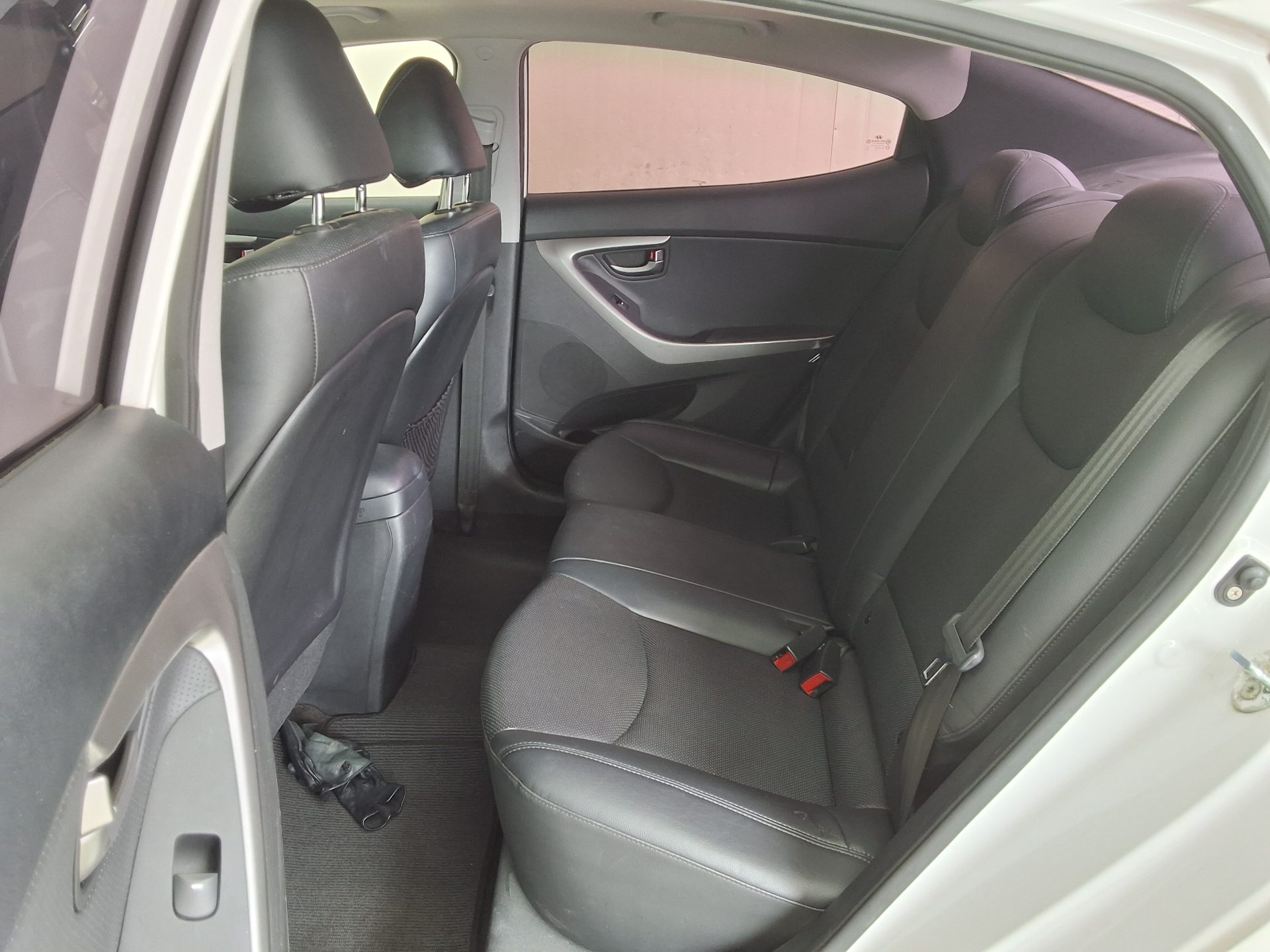 Hyundai Elantra 2014 - Image 11