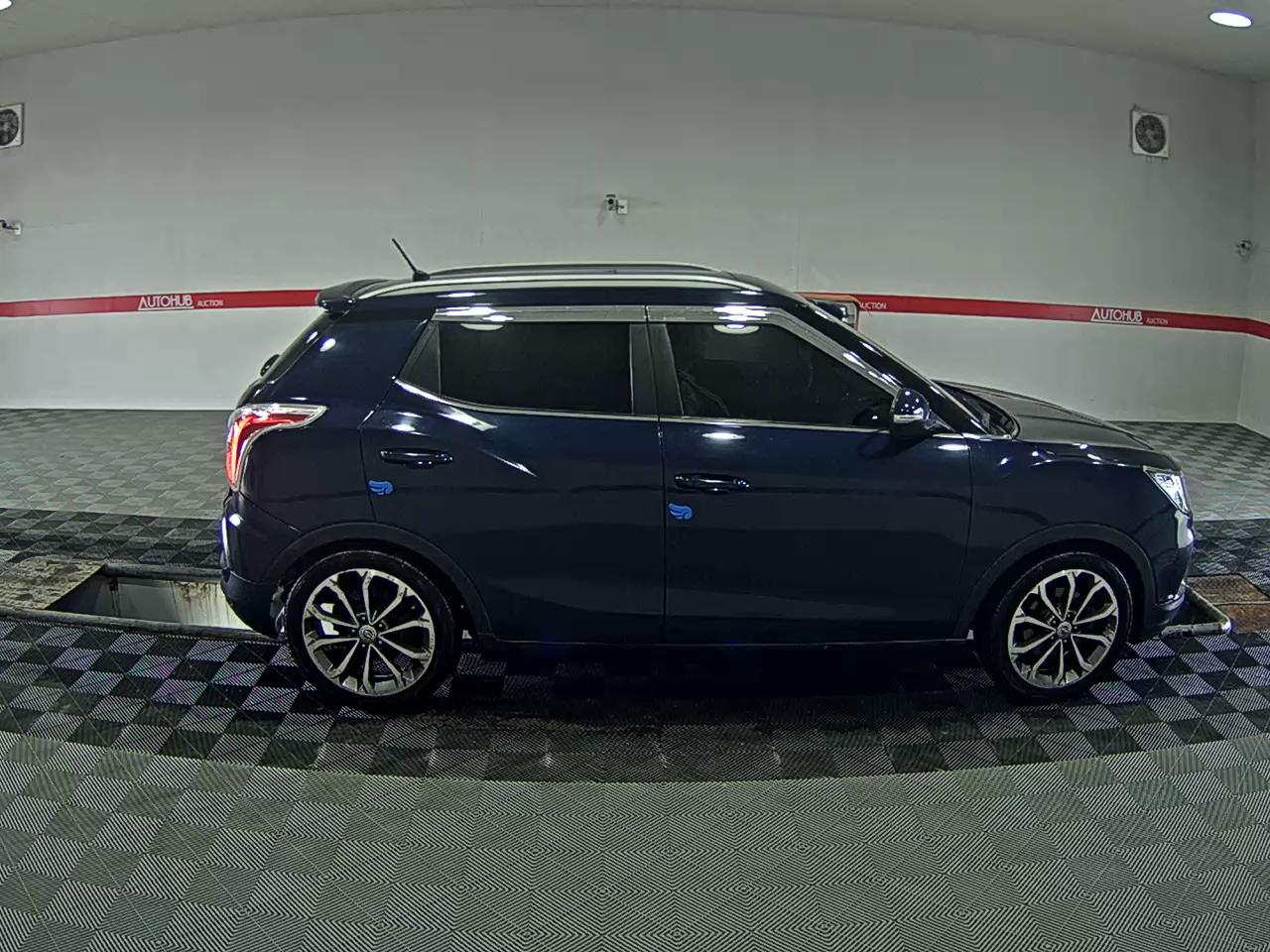 KG Mobility Tivoli 2017 - Image 3