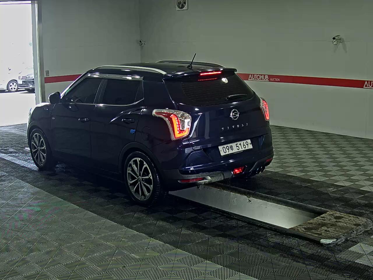 KG Mobility Tivoli 2017 - Image 5