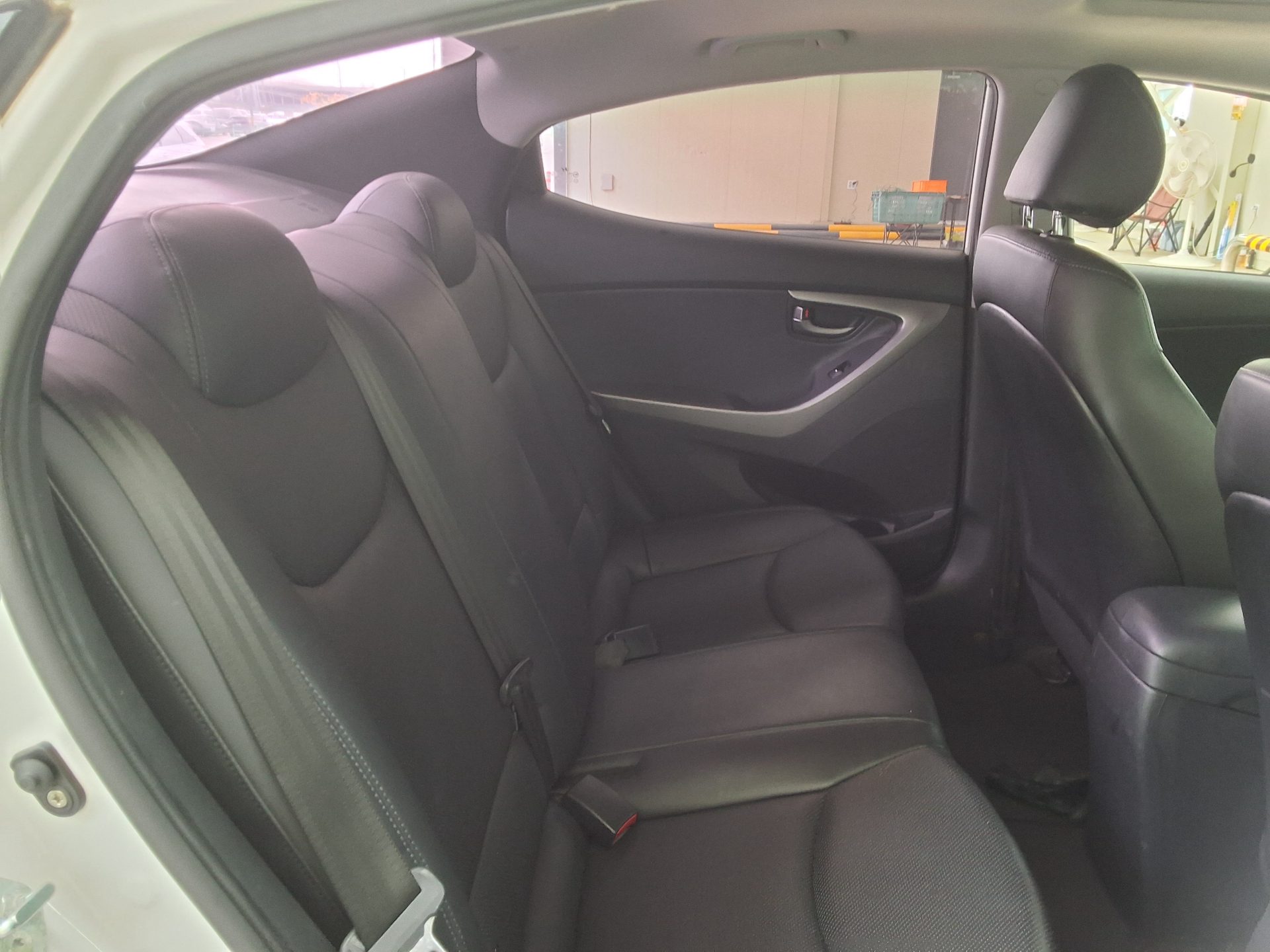 Hyundai Elantra 2014 - Image 12