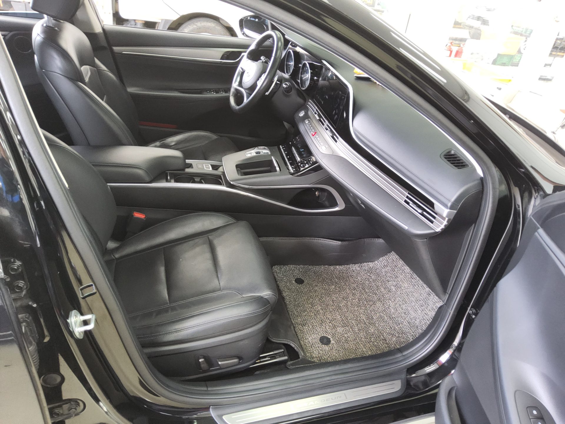 Hyundai Grandeur 2020 - Image 13