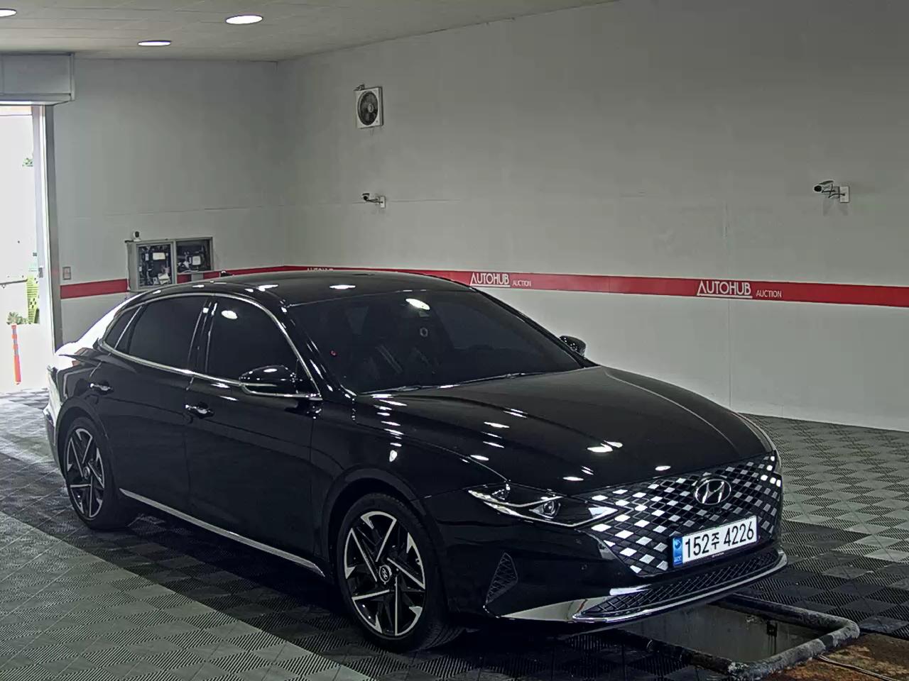 Hyundai Grandeur 2020 - Image 2