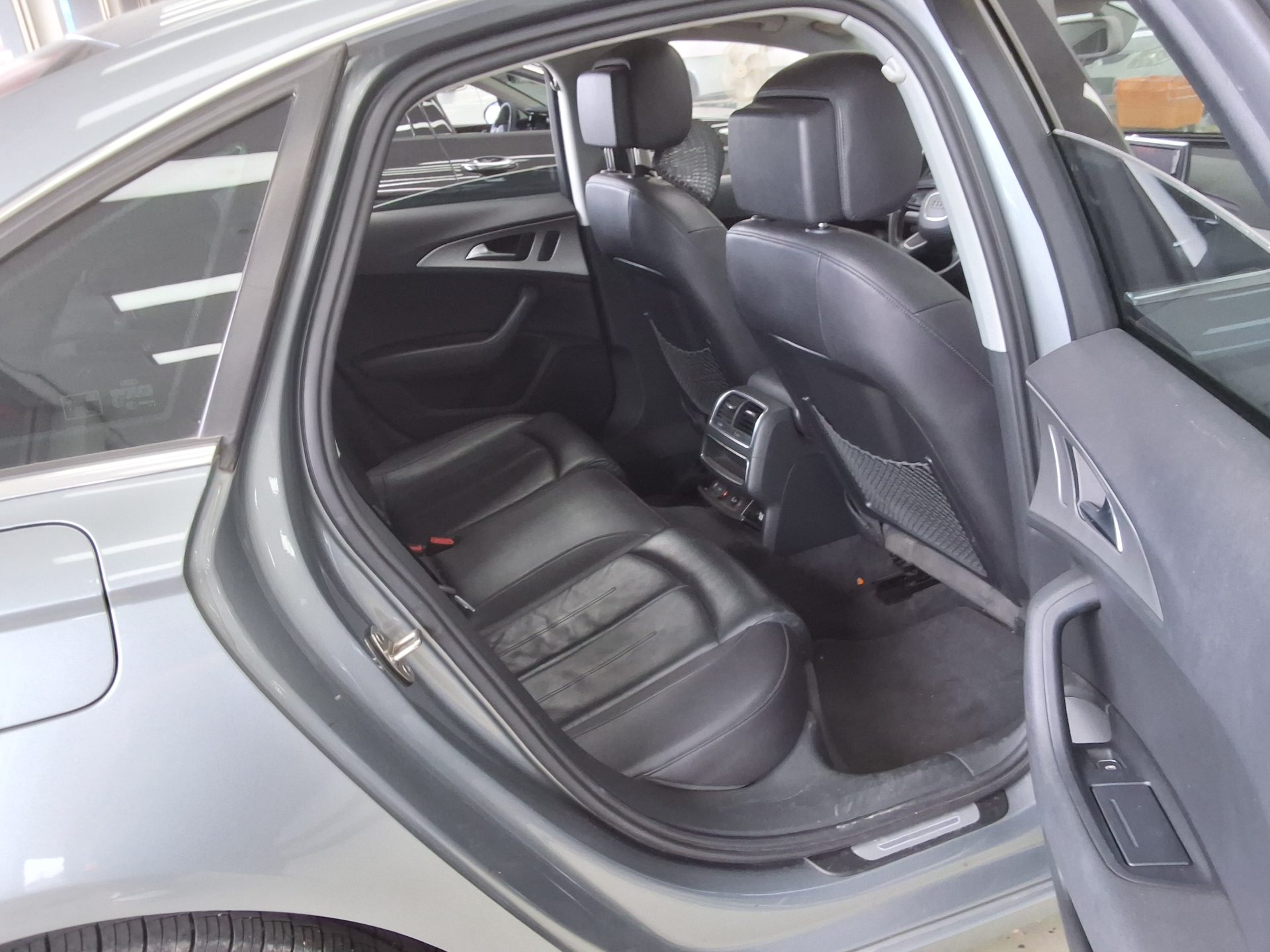 Audi A6 2013 - Image 12