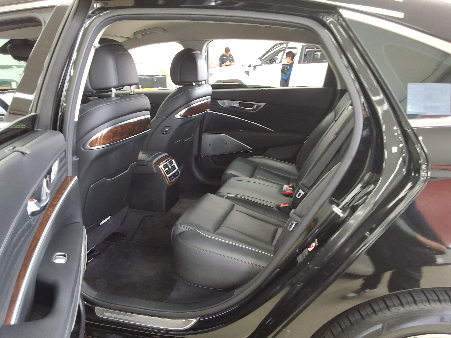 Kia K9 2021 - Image 11