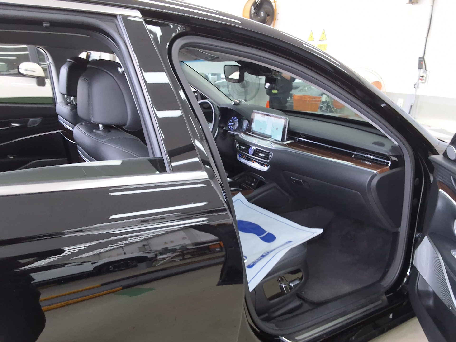 Kia K9 2021 - Image 13