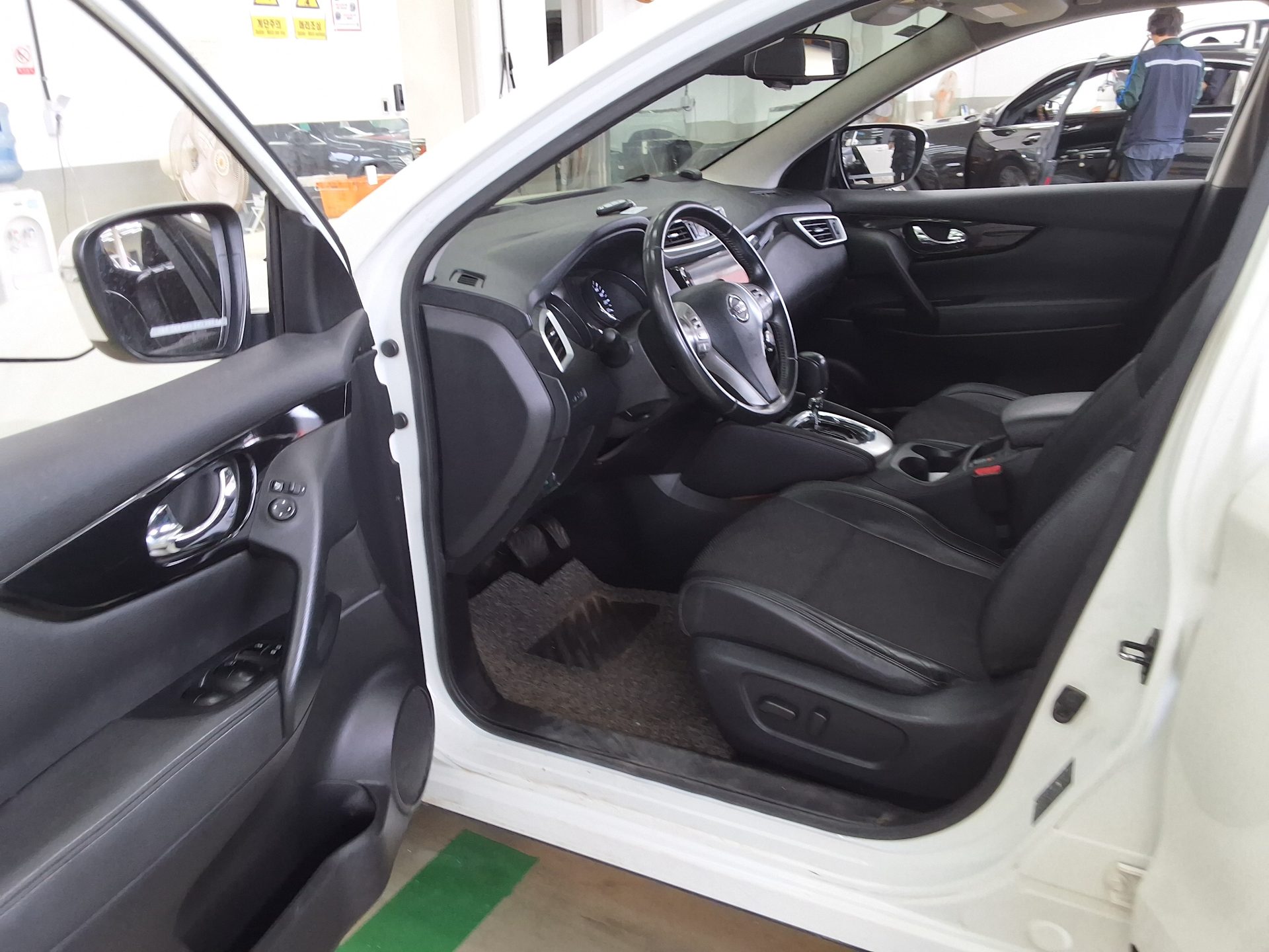 Nissan Qashqai 2016 - Image 9