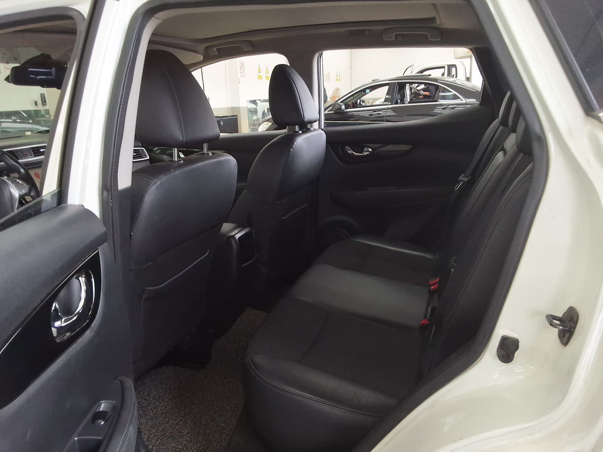 Nissan Qashqai 2016 - Image 11