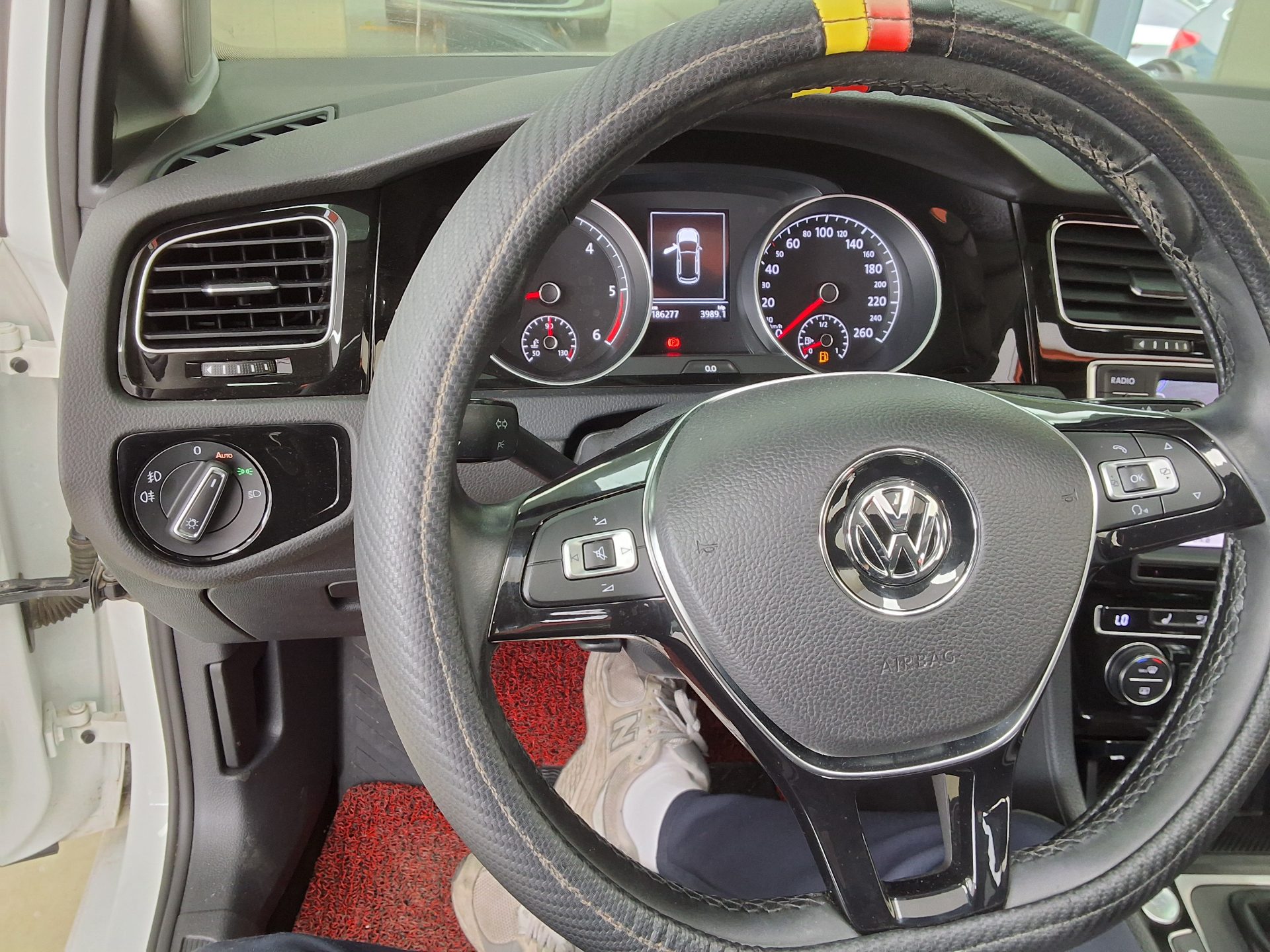 Volkswagen Golf 2015 - Image 16