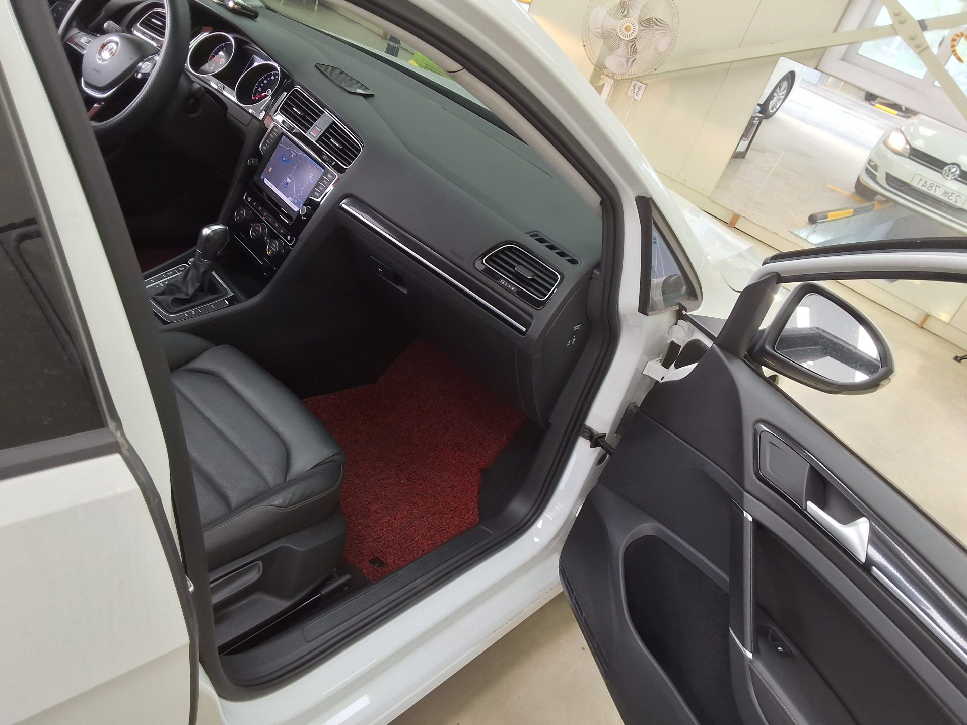 Volkswagen Golf 2015 - Image 13