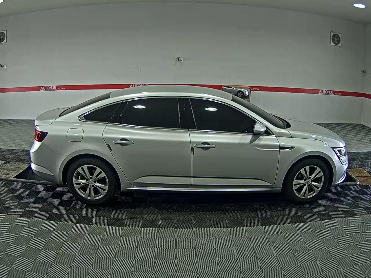 Renault Samsung SM6 2020 - Image 3