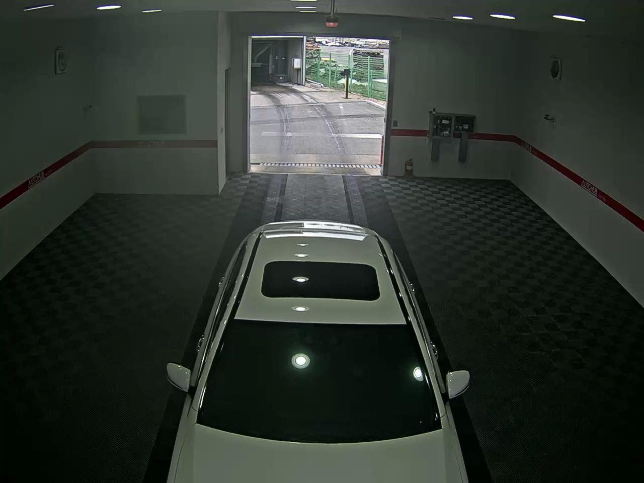 Mercedes-Benz E-Class 2021 - Image 6