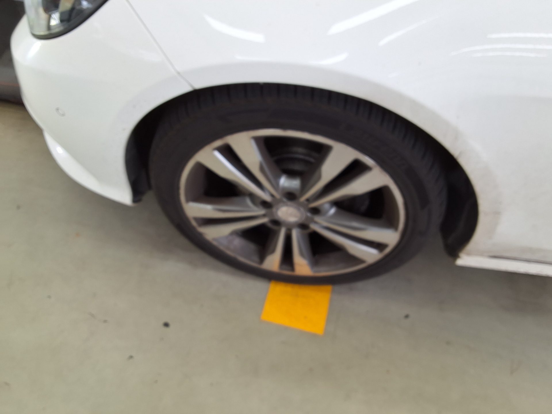 Mercedes-Benz E-Class 2016 - Image 17