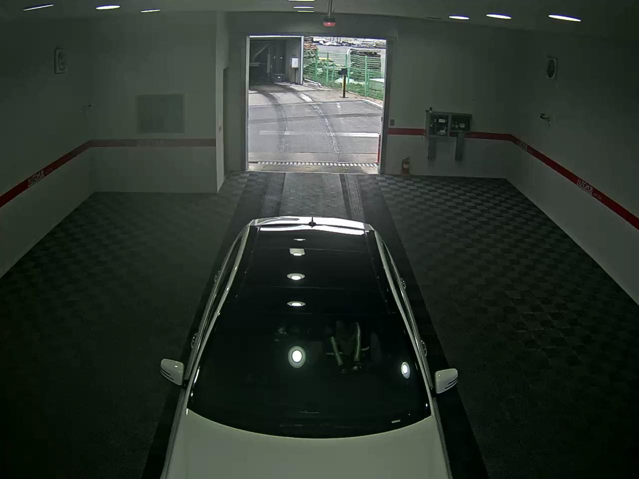 Mercedes-Benz E-Class 2016 - Image 6