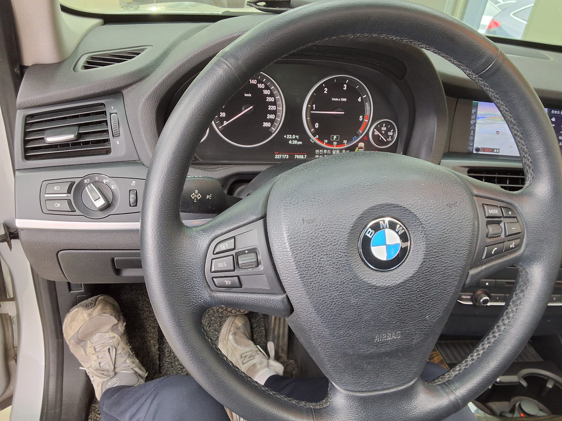 BMW X3 2011 - Image 16