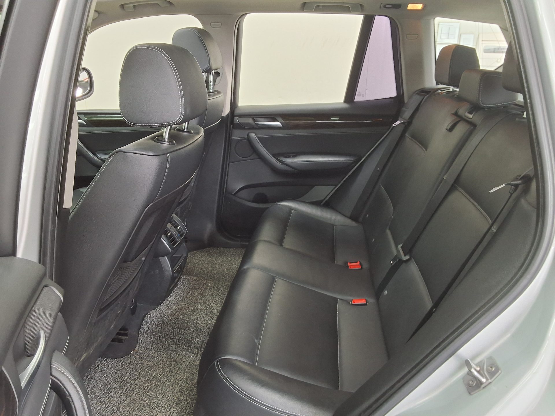 BMW X3 2011 - Image 11