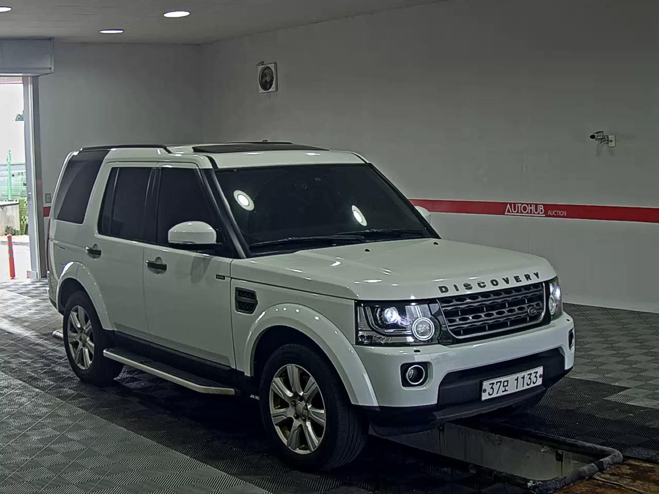 Land Rover Discovery 2015 - Image 2