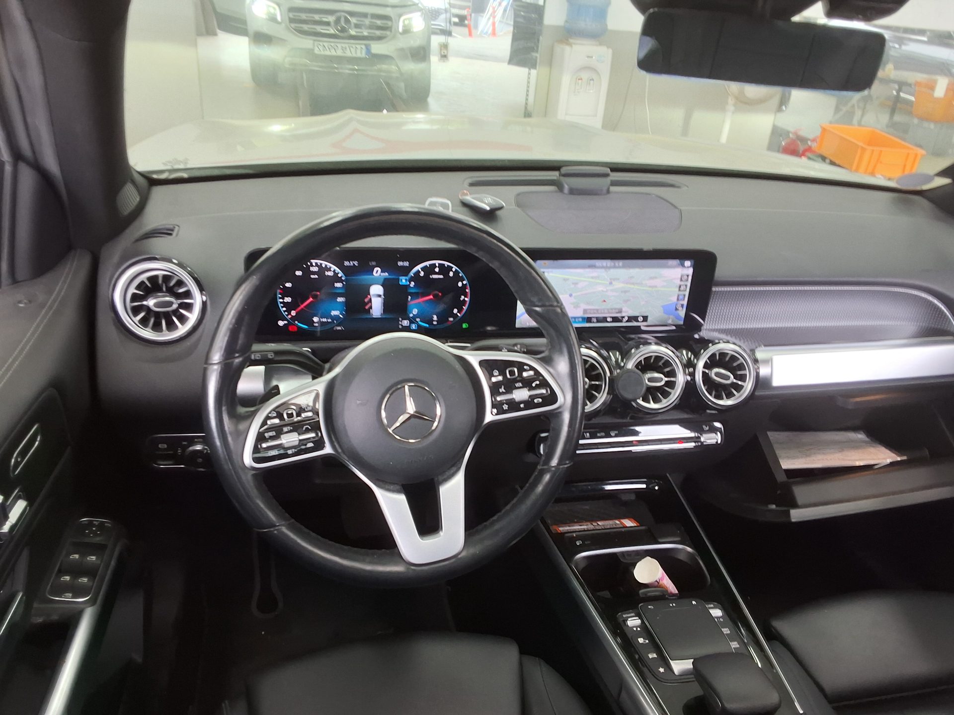 Mercedes-Benz GLB-Class 2021 - Image 10