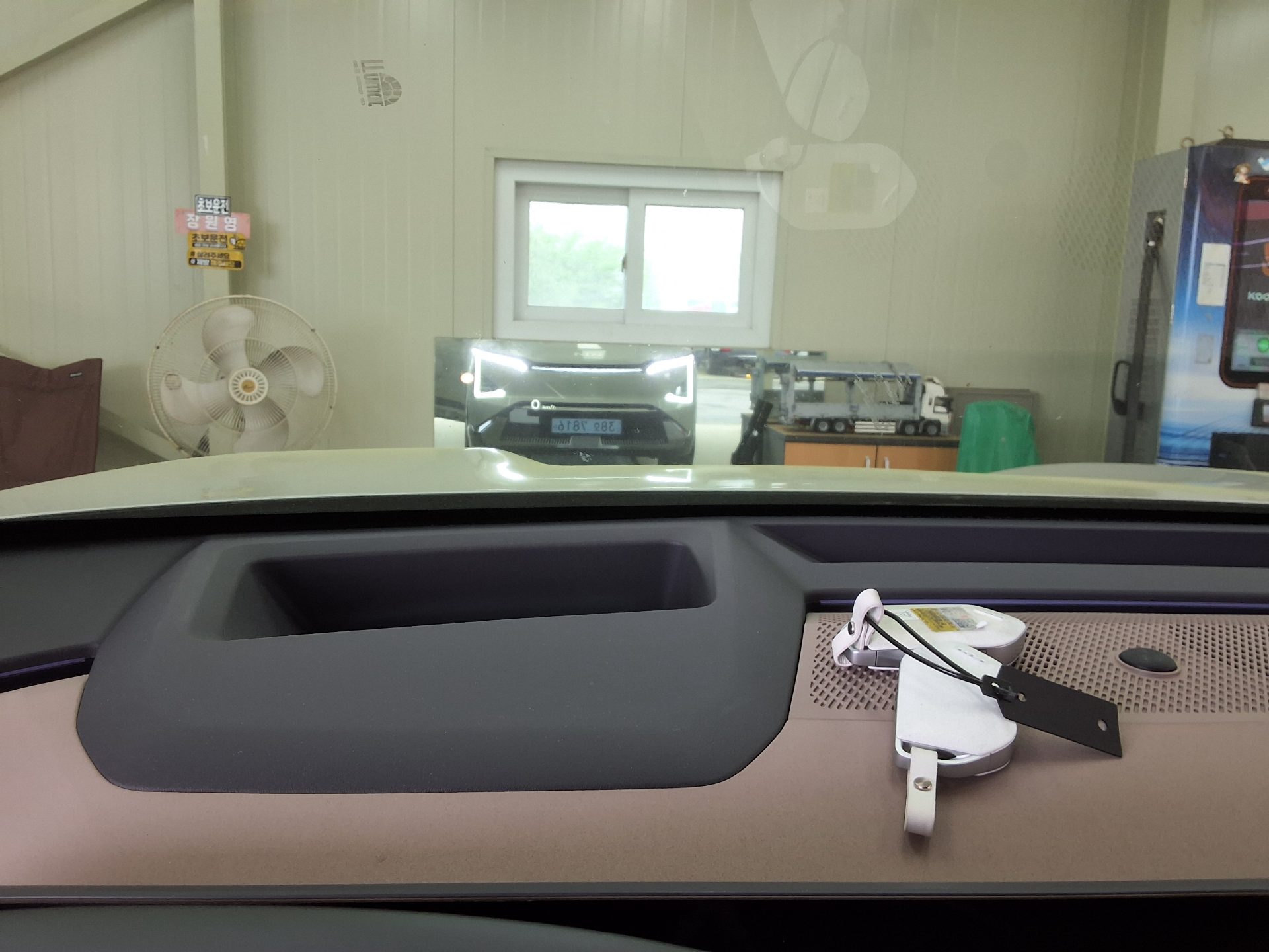 Kia Other 2026 - Image 16