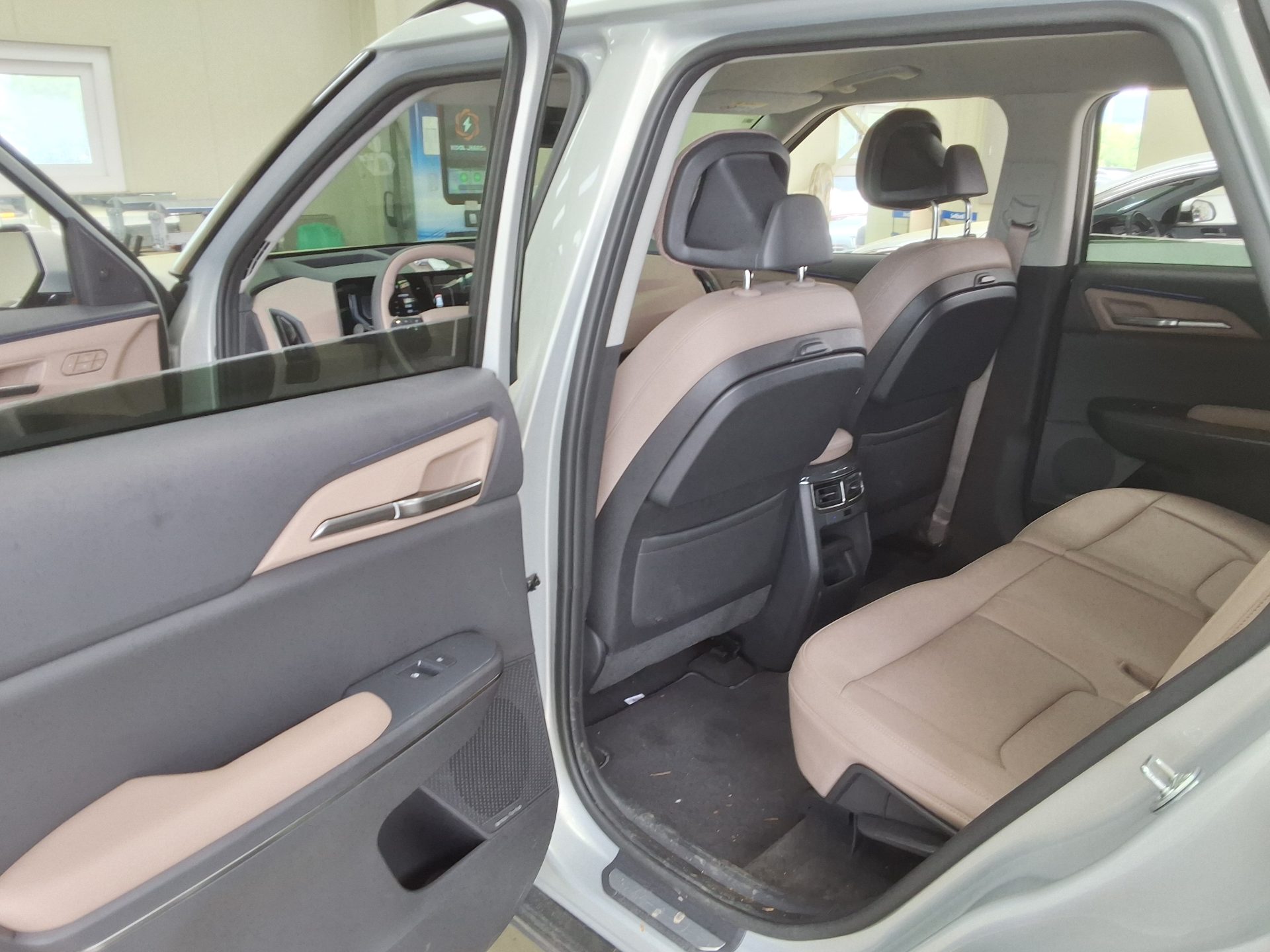 Kia Other 2026 - Image 11
