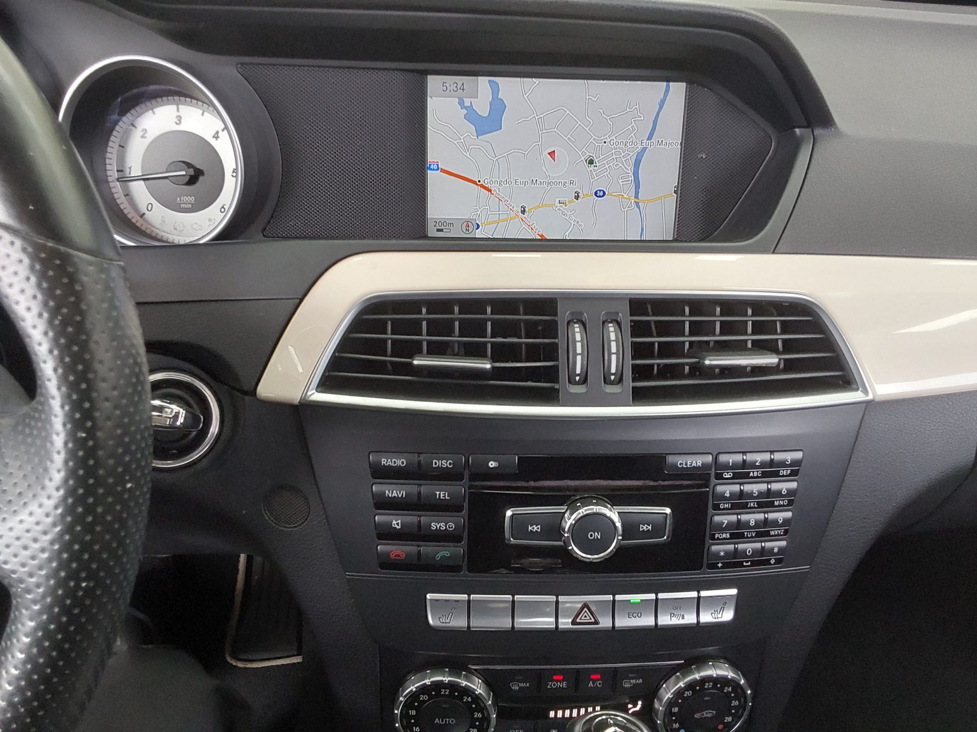 메르세데스-벤츠 C-클래스 2013 - 이미지 14