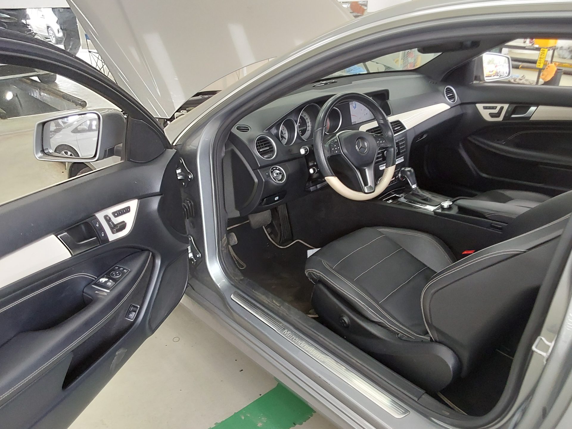 메르세데스-벤츠 C-클래스 2013 - 이미지 9