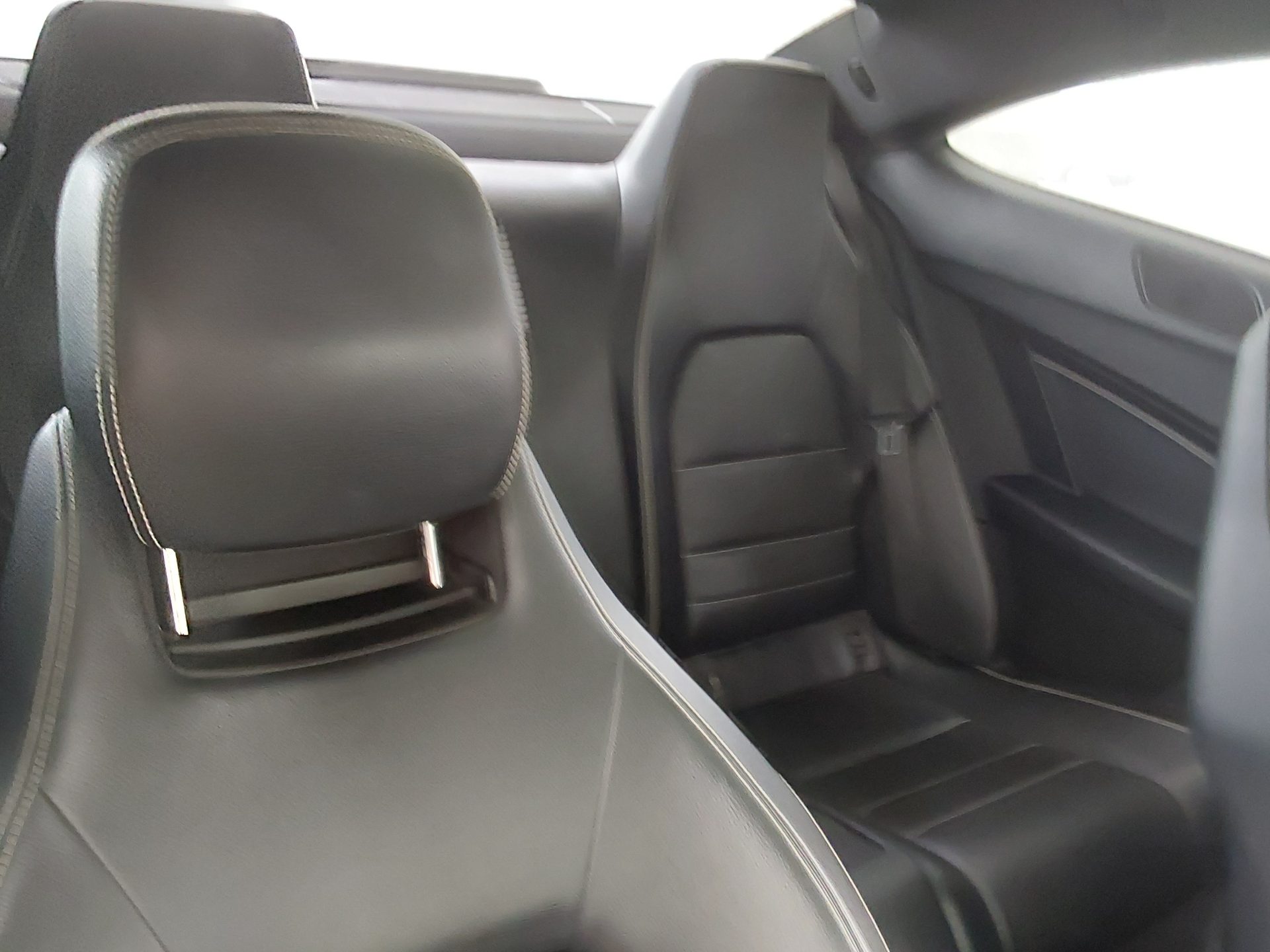 메르세데스-벤츠 C-클래스 2013 - 이미지 10