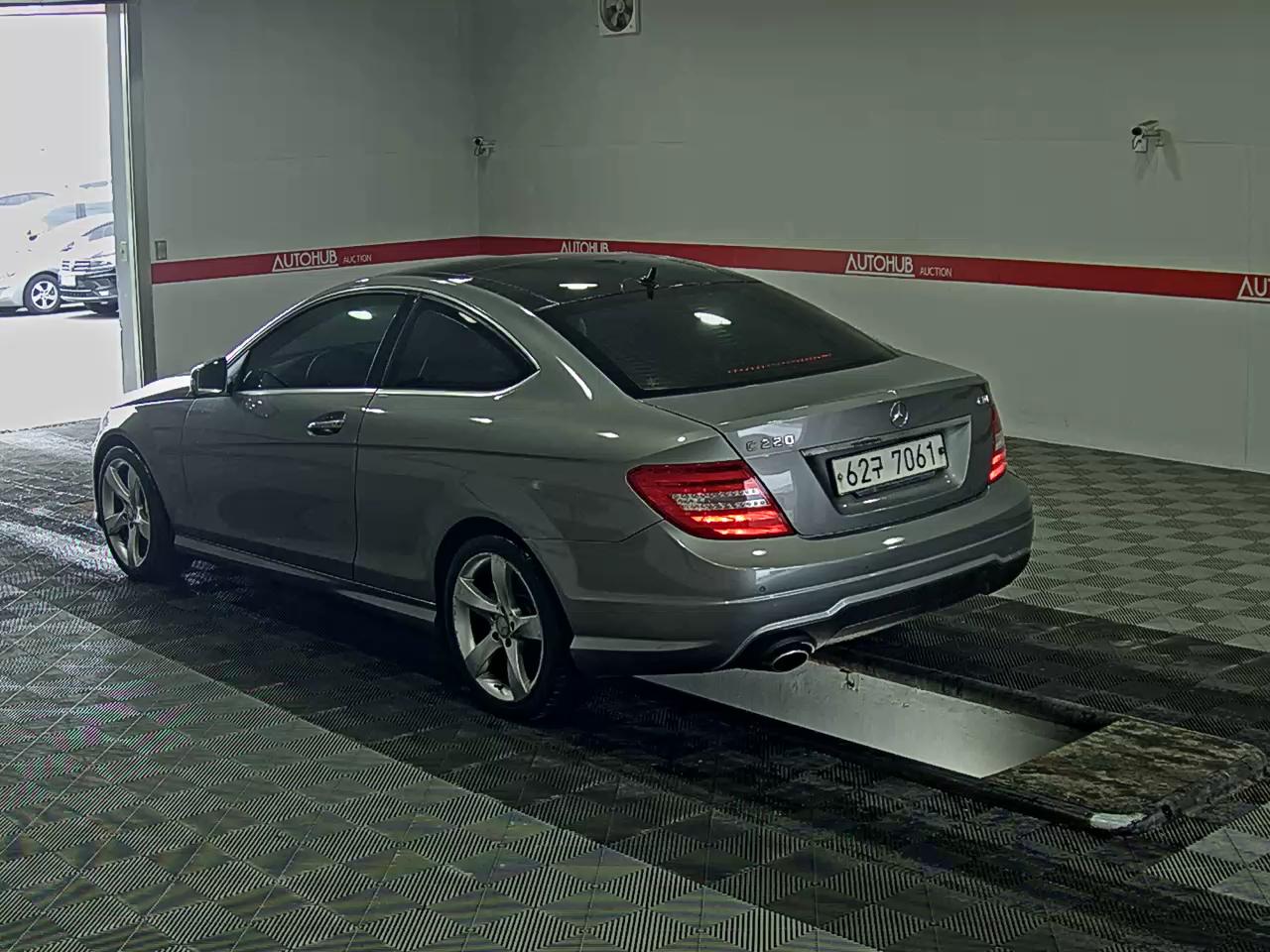 메르세데스-벤츠 C-클래스 2013 - 이미지 5