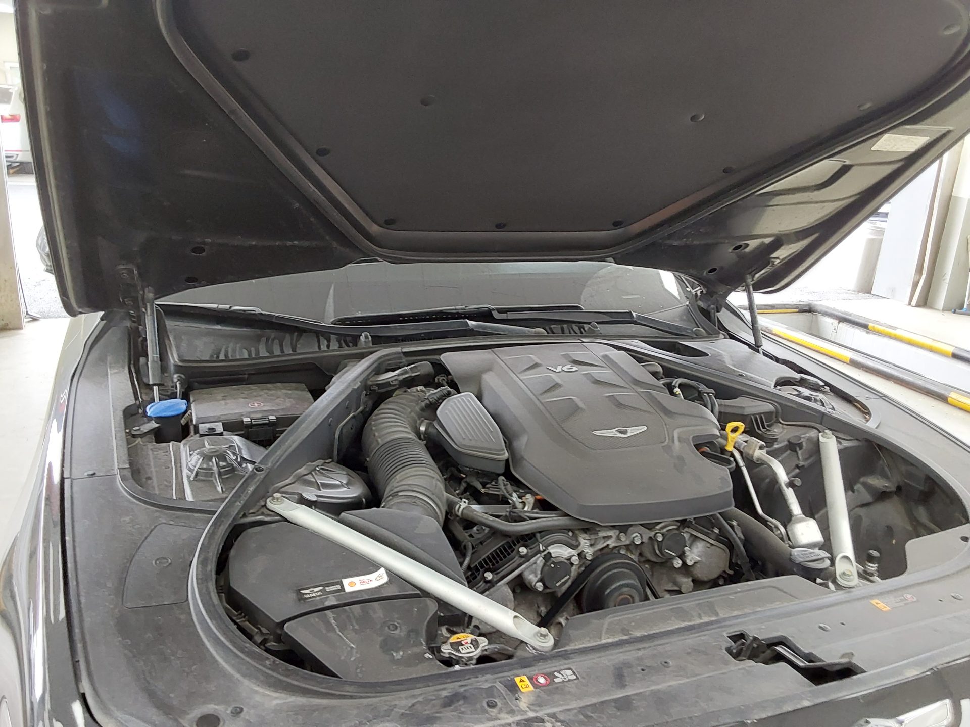 جينيسيس G90 2020 - صورة 18