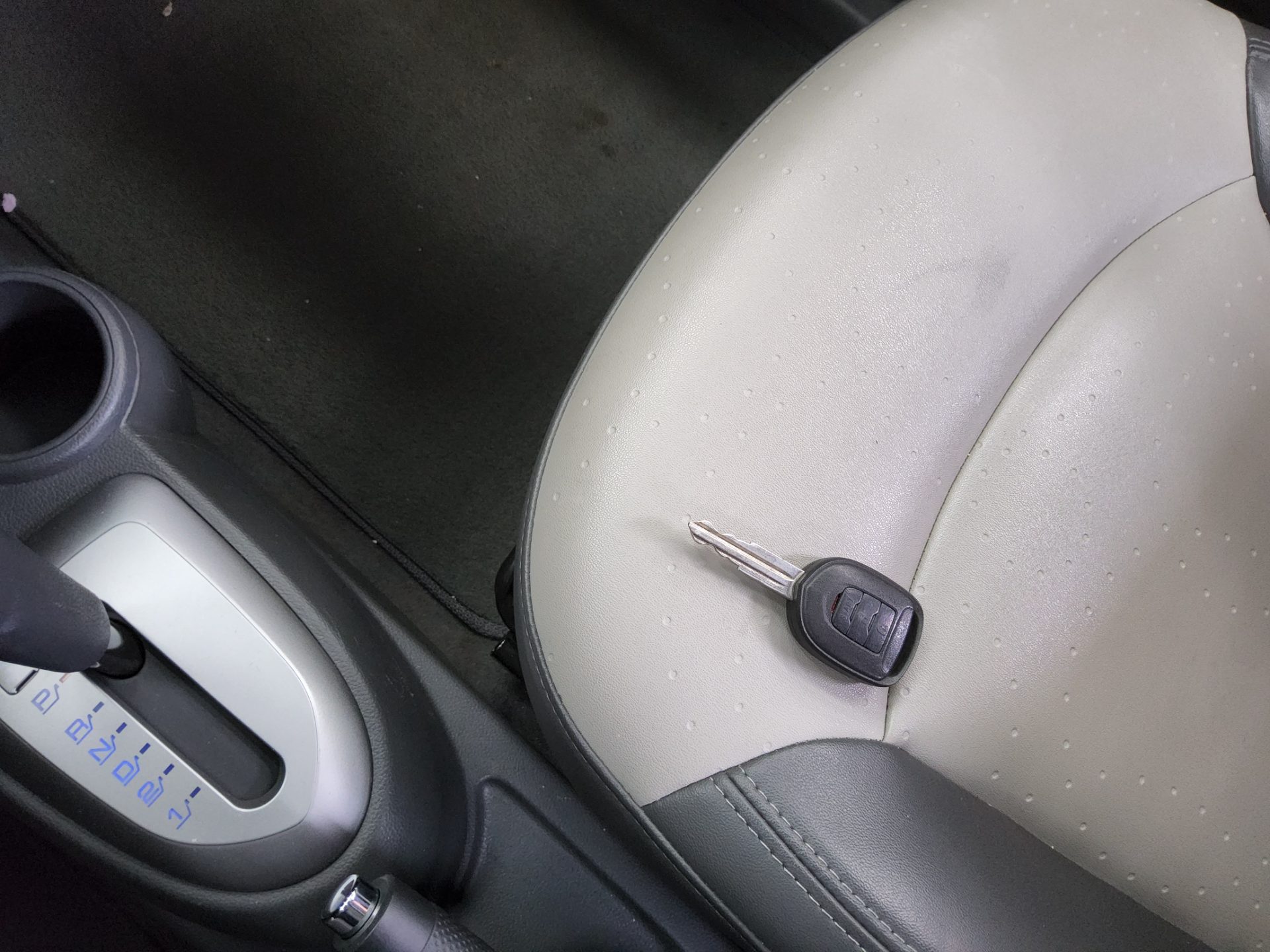 Chevrolet Spark 2012 - Image 17