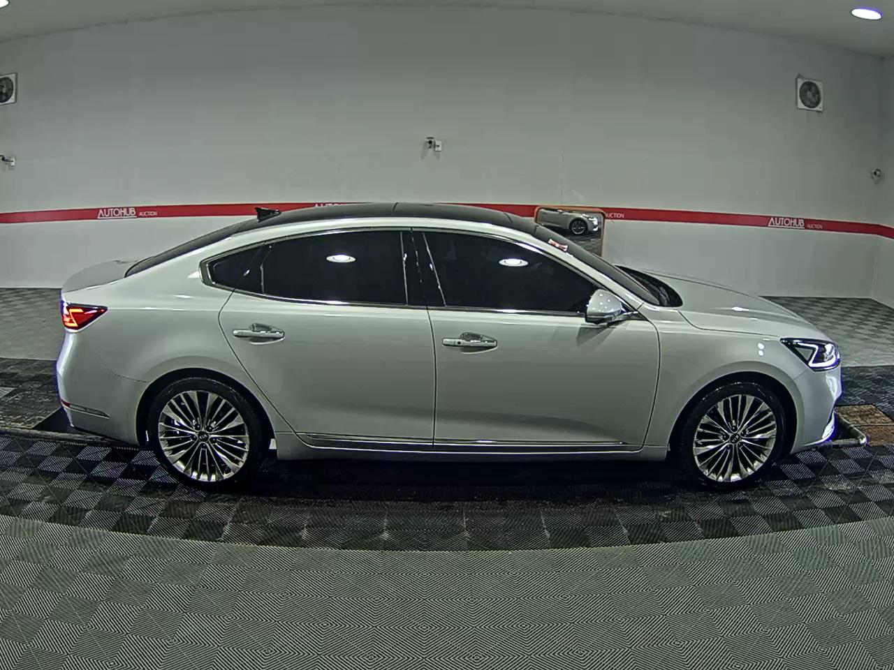 كيا أخرى 2017 - صورة 3