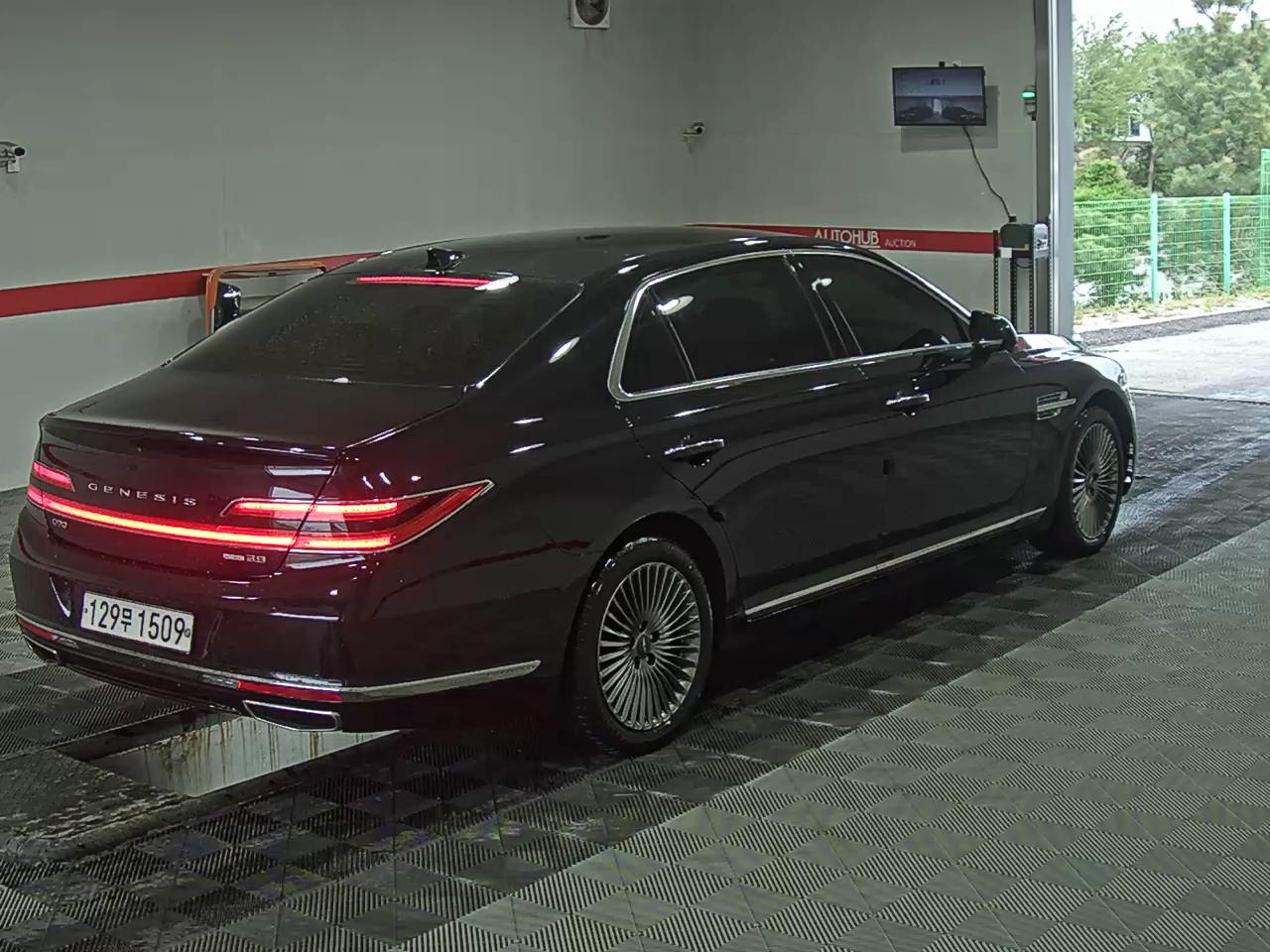 جينيسيس G90 2020 - صورة 4