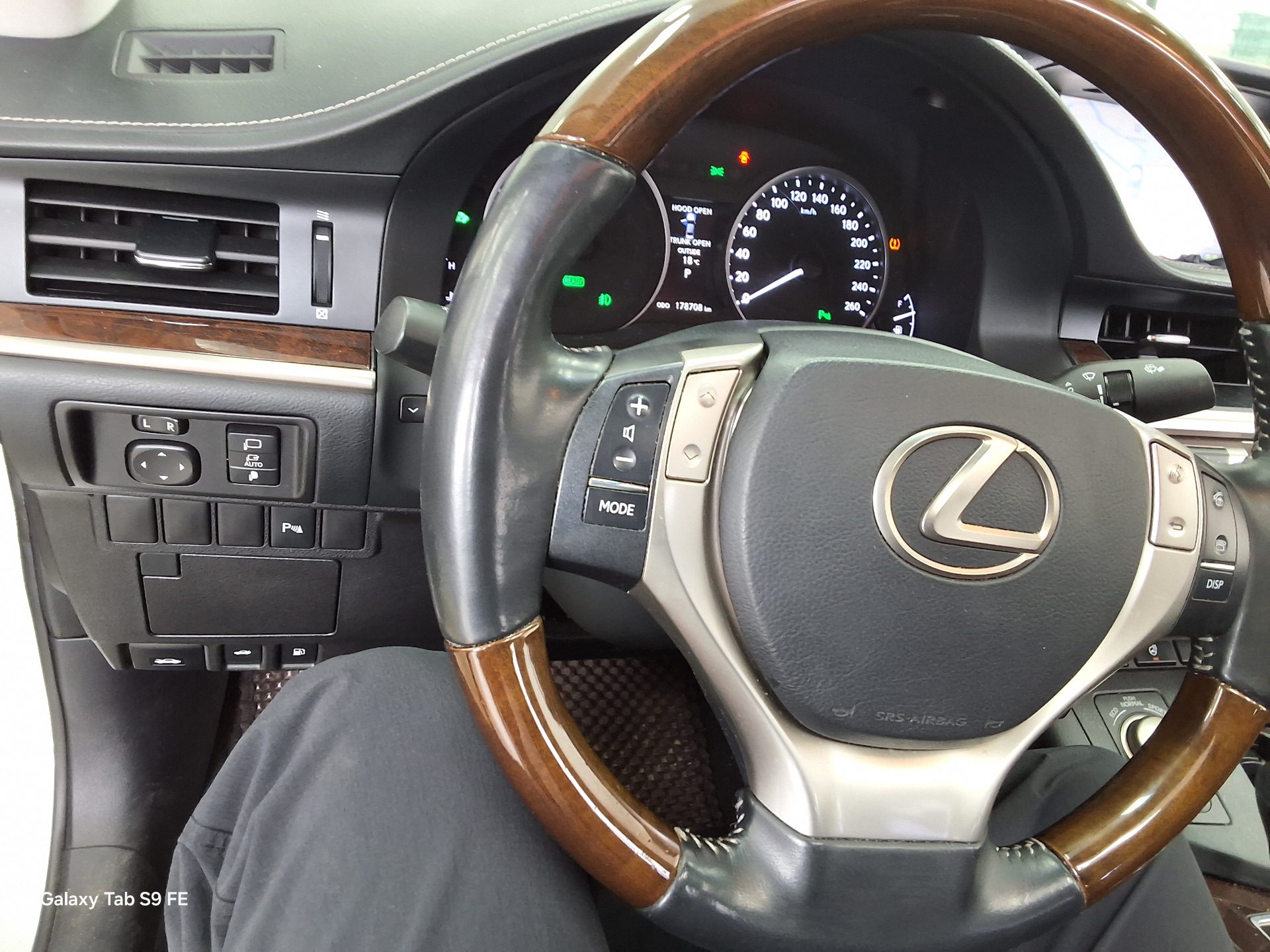LEXUS ES - 16
